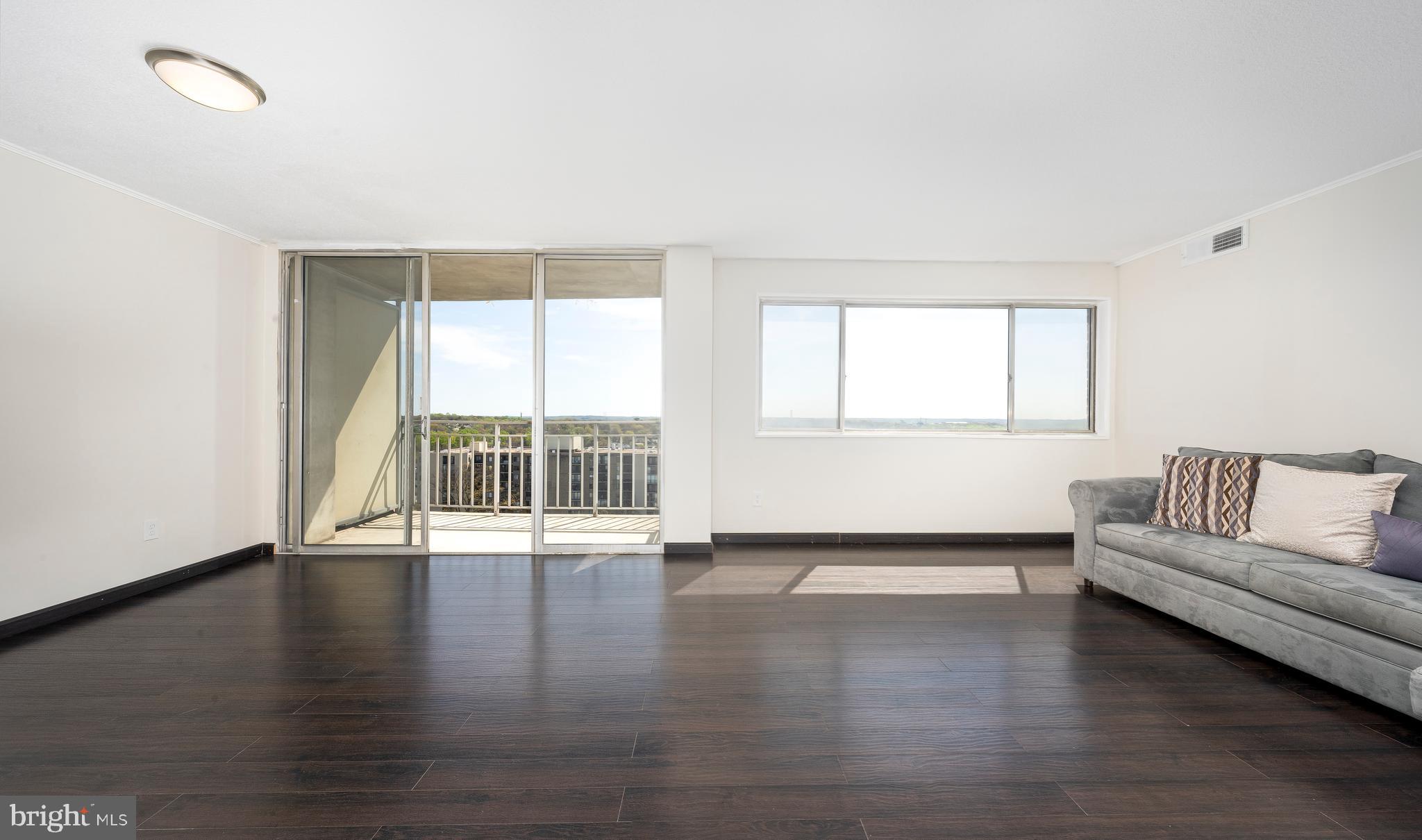 PRESIDENTIAL TOWERS - Residential