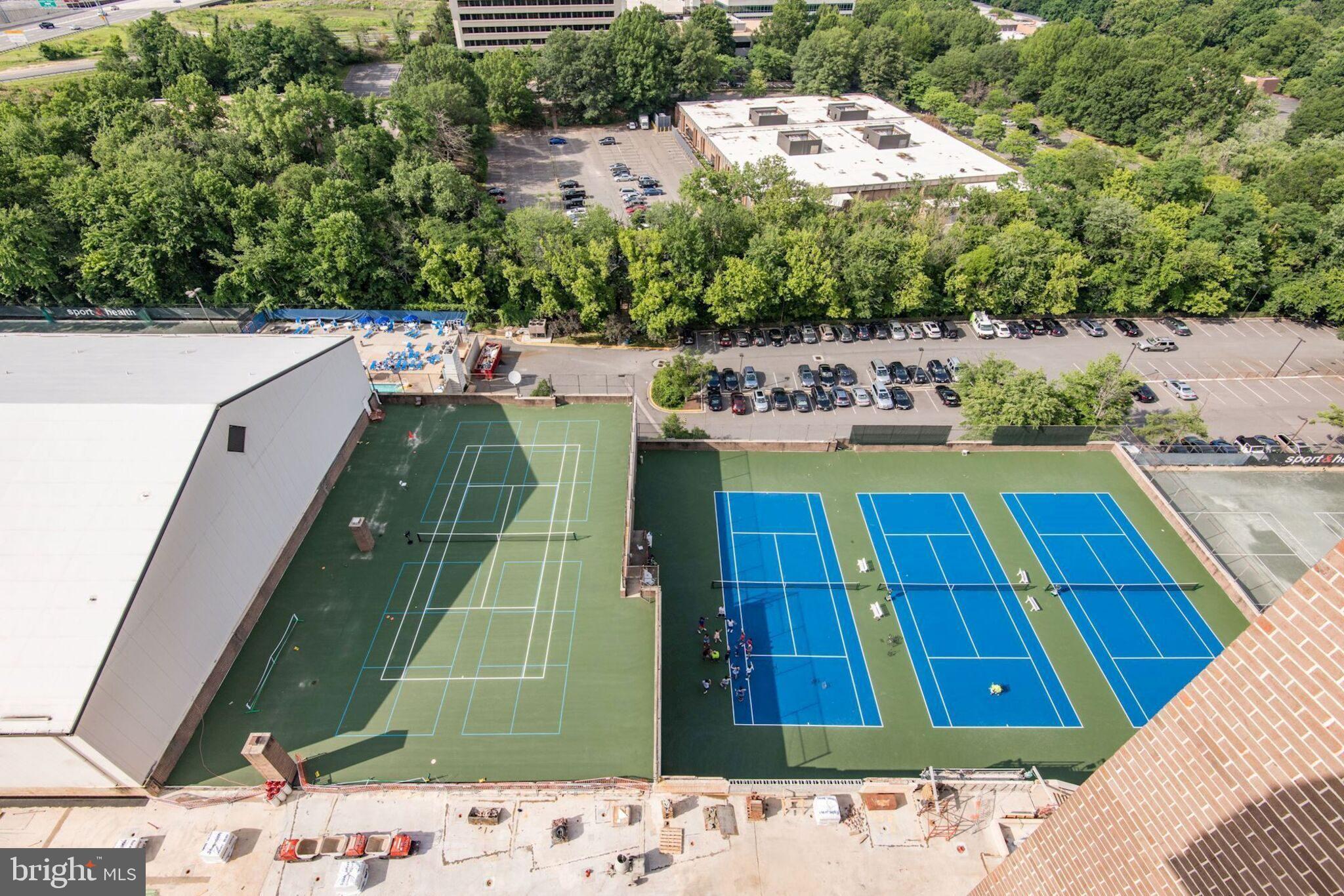 REGENCY AT MCLEAN - Residential