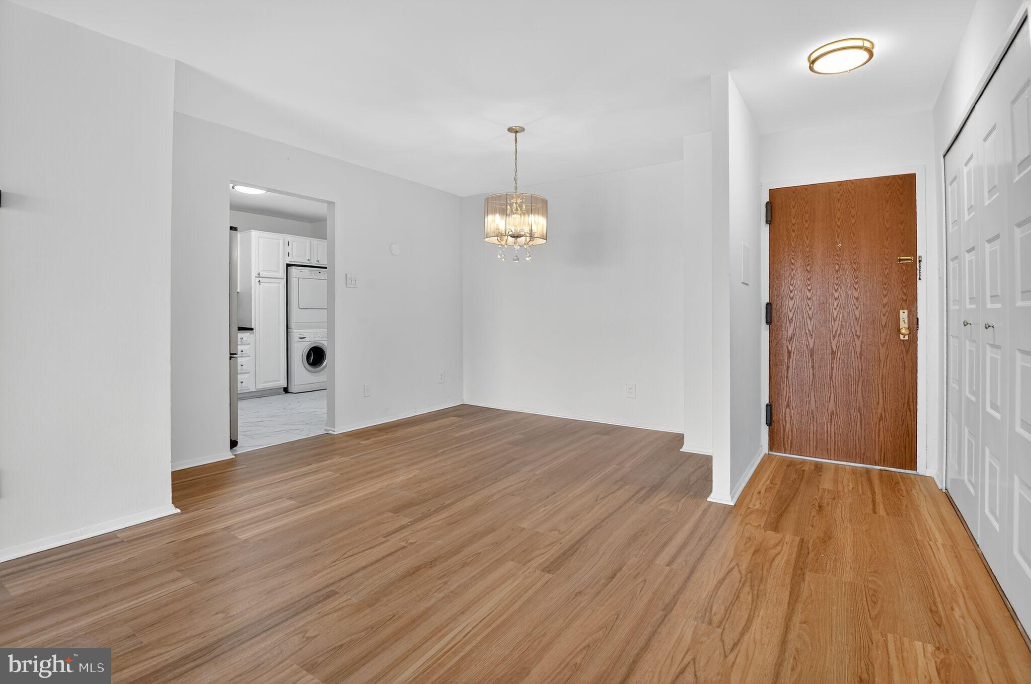 REGENCY AT MCLEAN - Residential