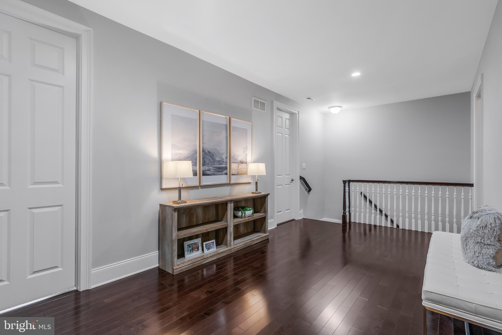 DUTCHESS FARM ESTS - Residential