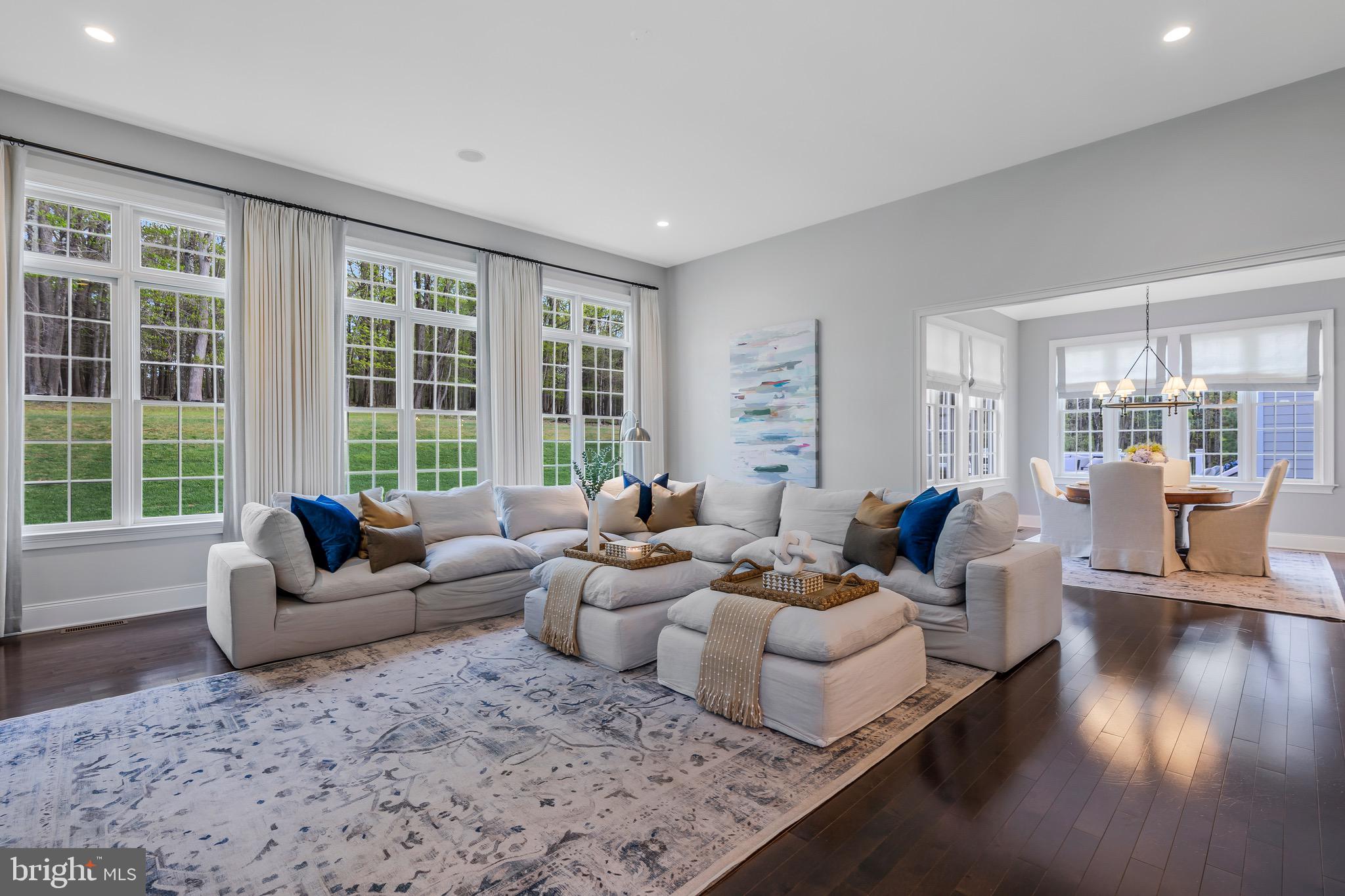 DUTCHESS FARM ESTS - Residential