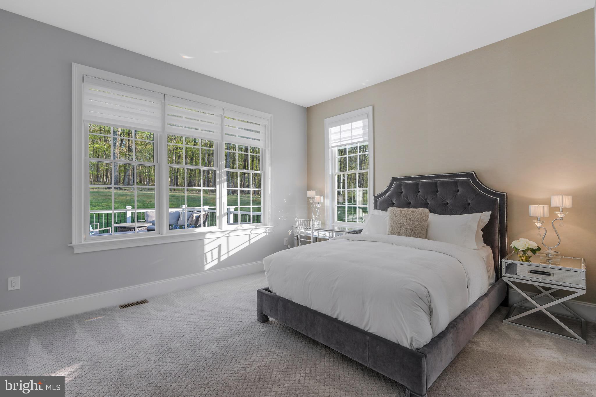 DUTCHESS FARM ESTS - Residential