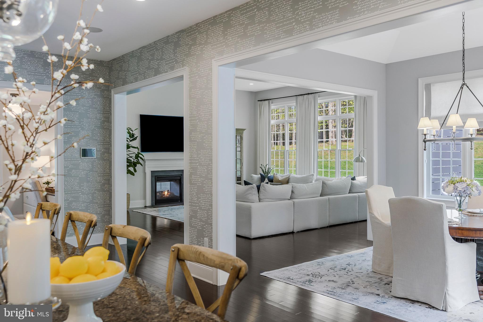 DUTCHESS FARM ESTS - Residential