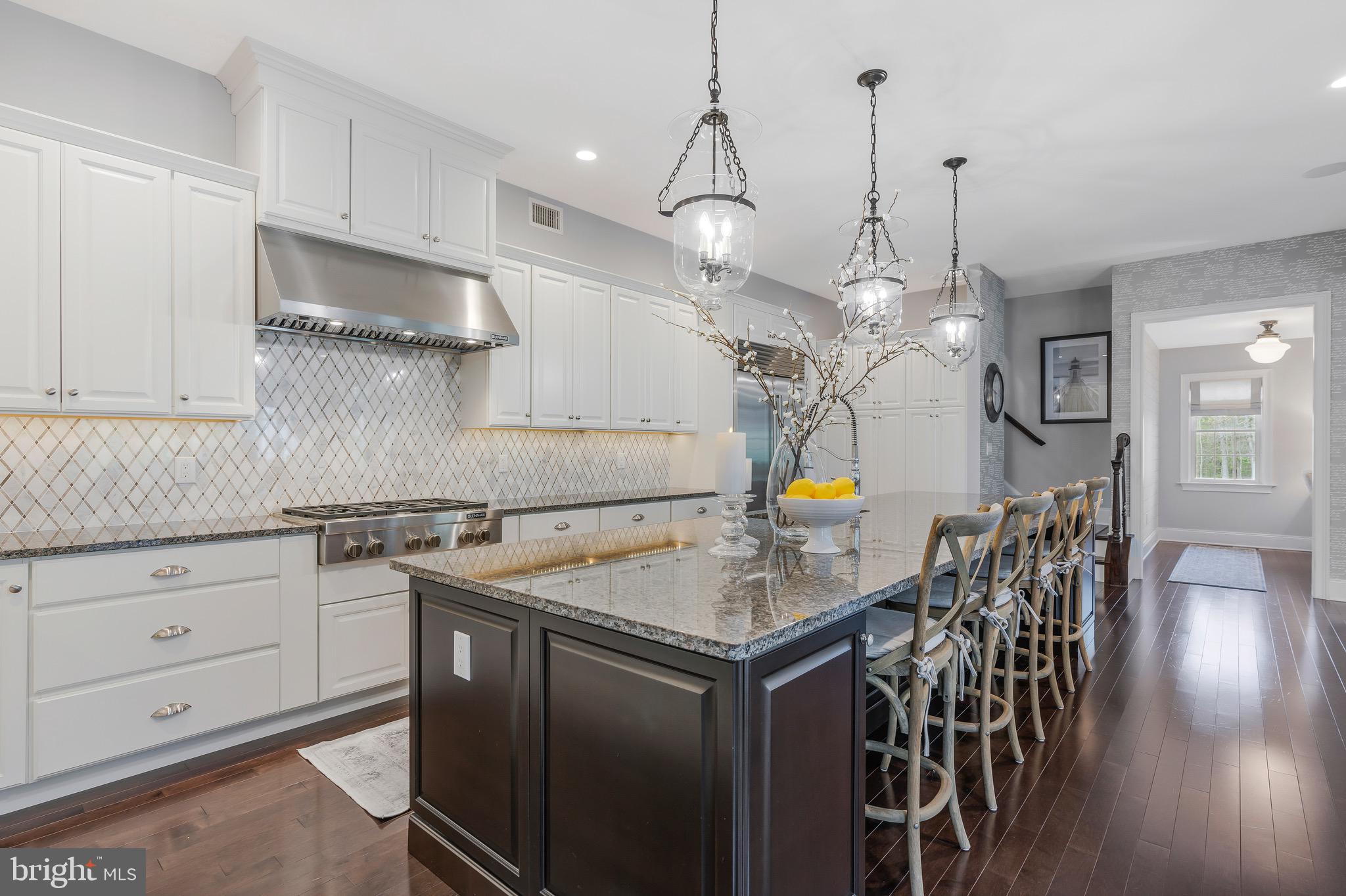 DUTCHESS FARM ESTS - Residential