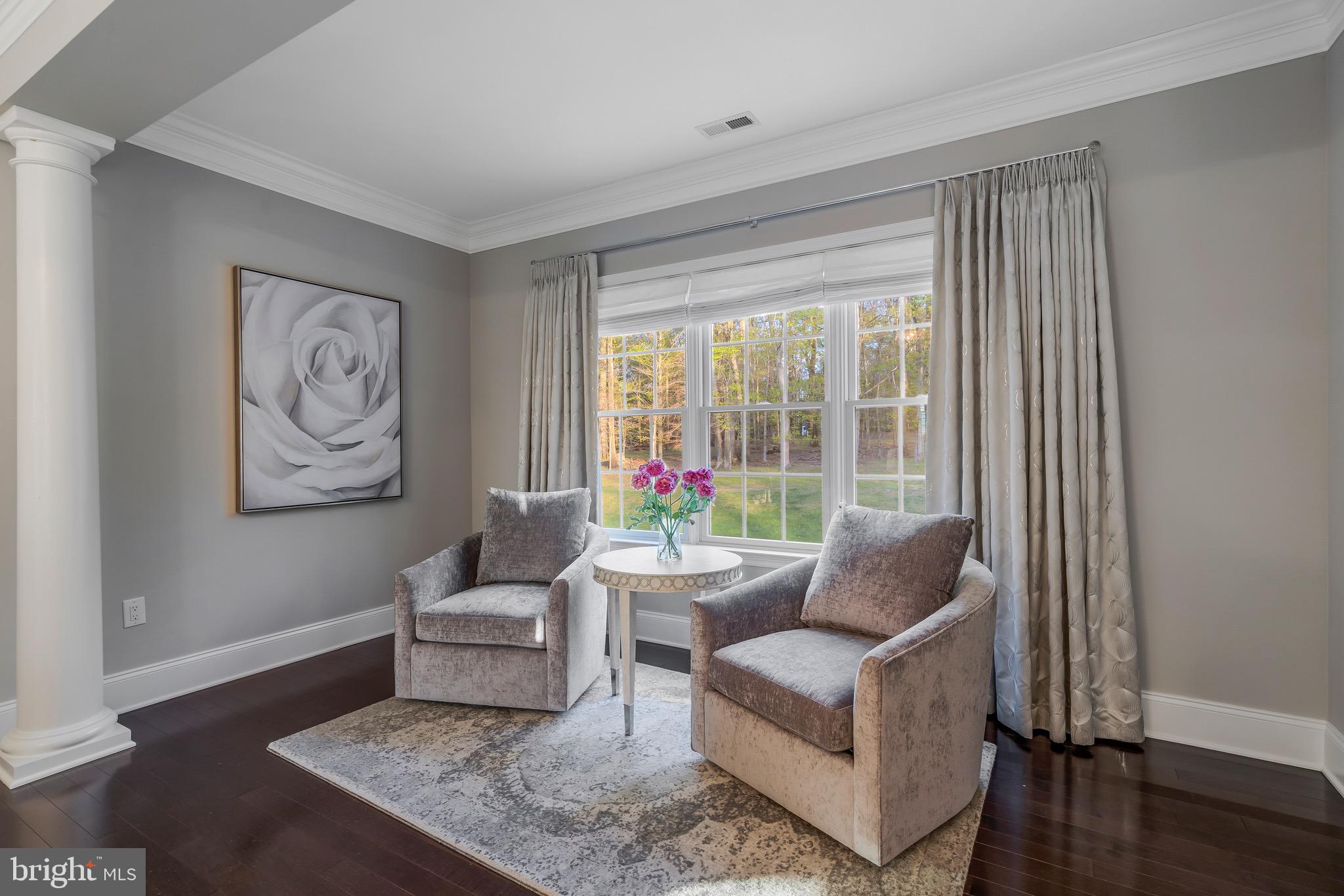 DUTCHESS FARM ESTS - Residential