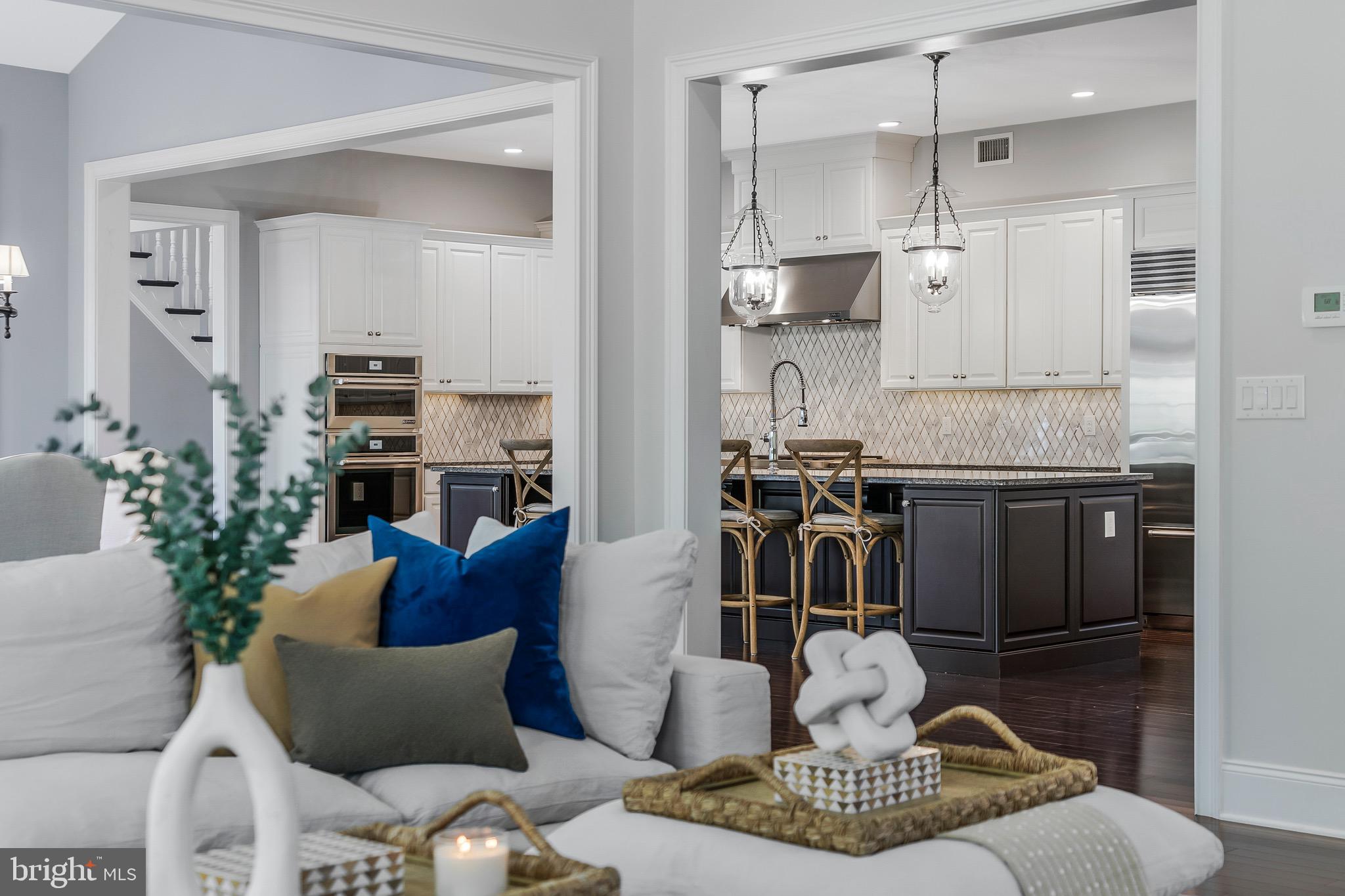 DUTCHESS FARM ESTS - Residential