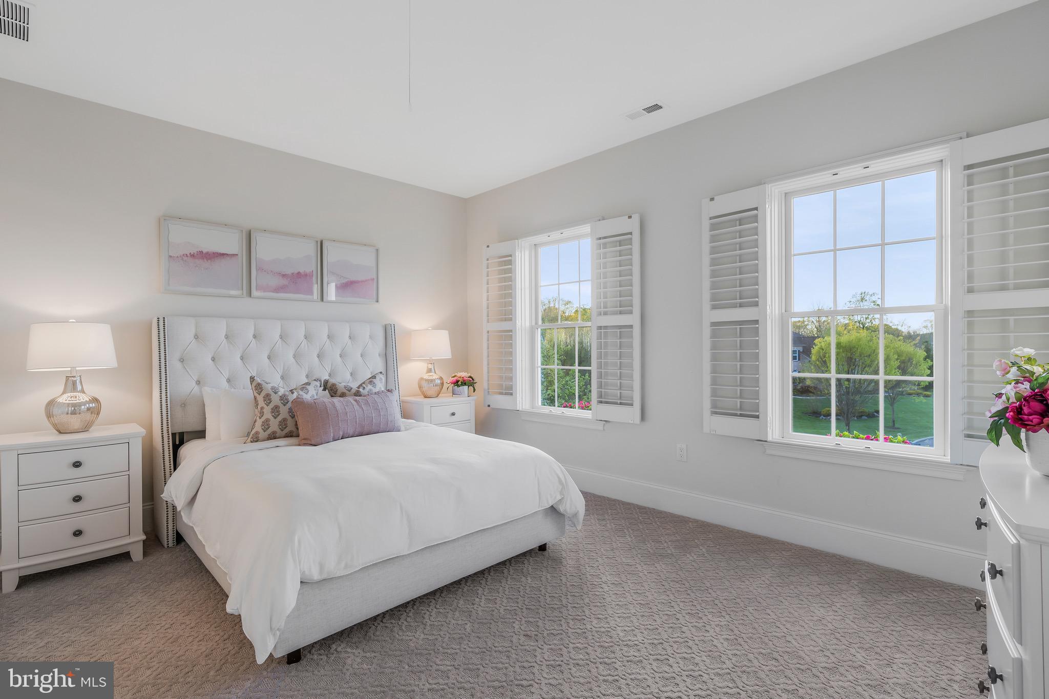 DUTCHESS FARM ESTS - Residential