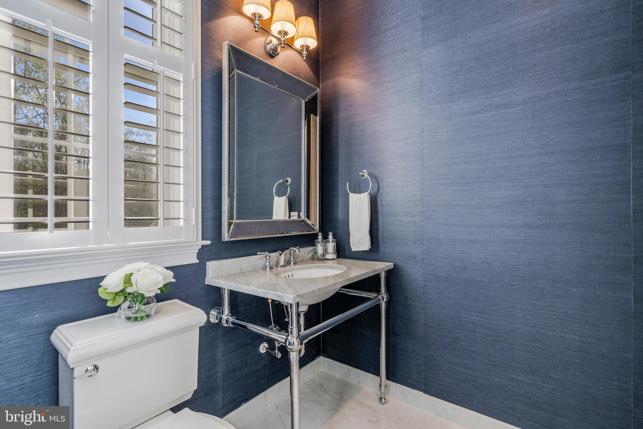 DUTCHESS FARM ESTS - Residential