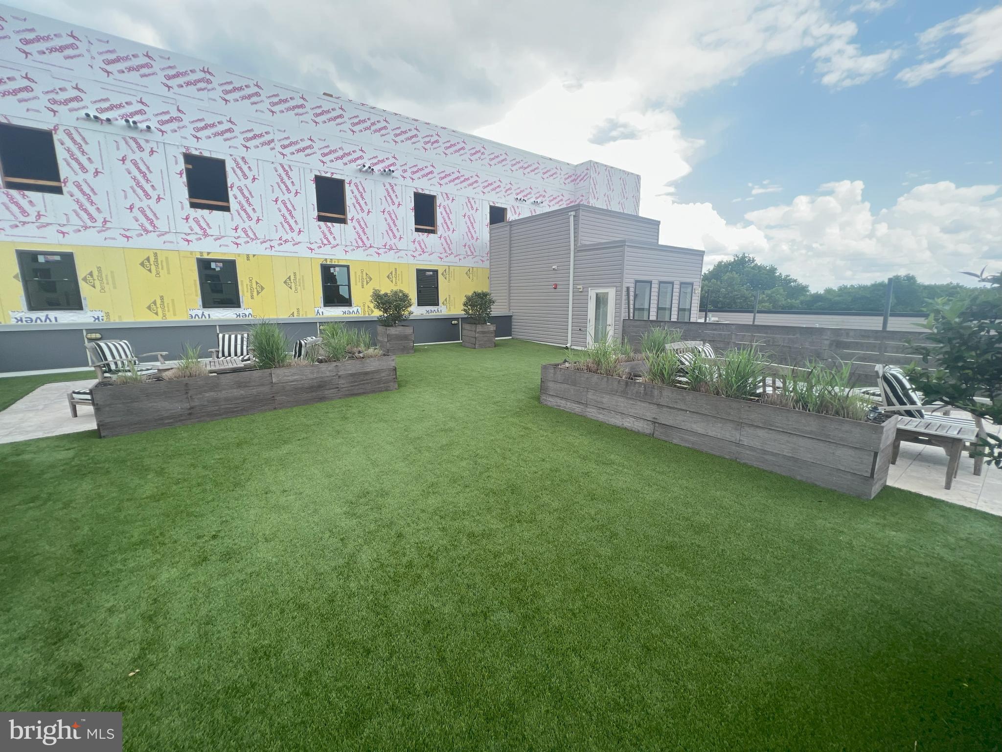 PHILADELPHIA (WEST) - Residential