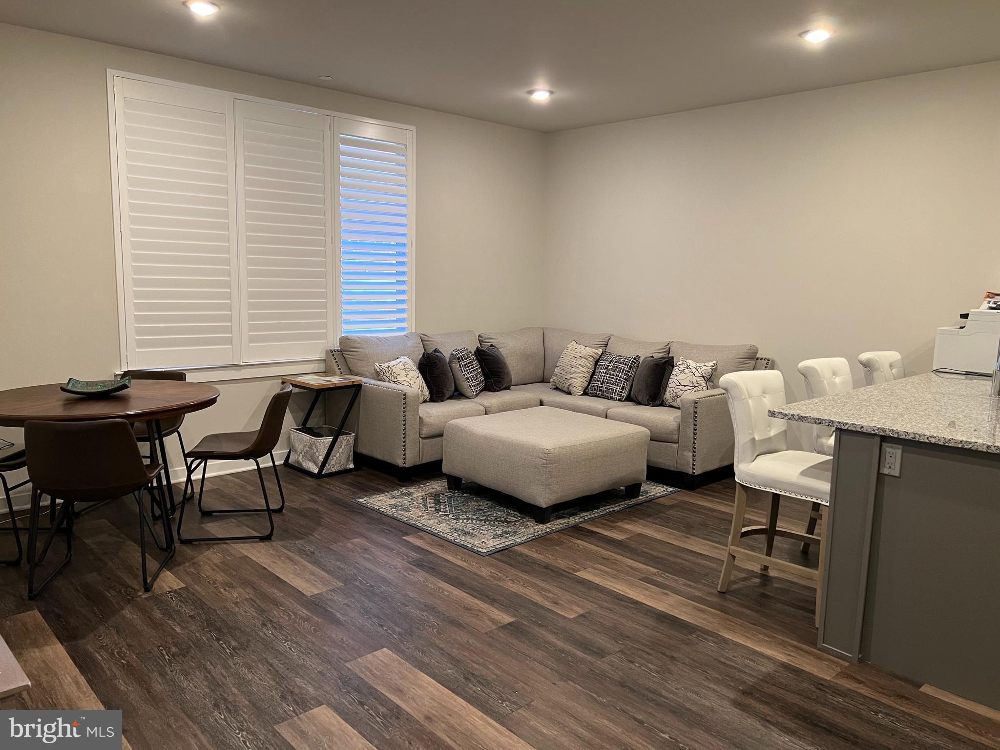 4217 CHESTNUT STREET 206