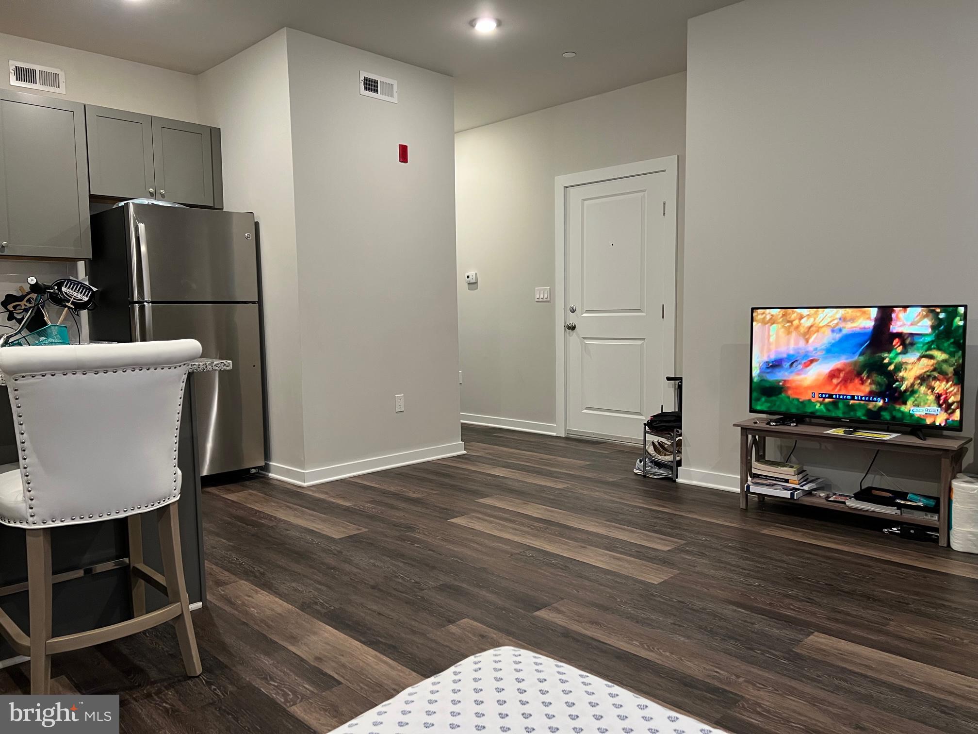 4217 CHESTNUT STREET 206