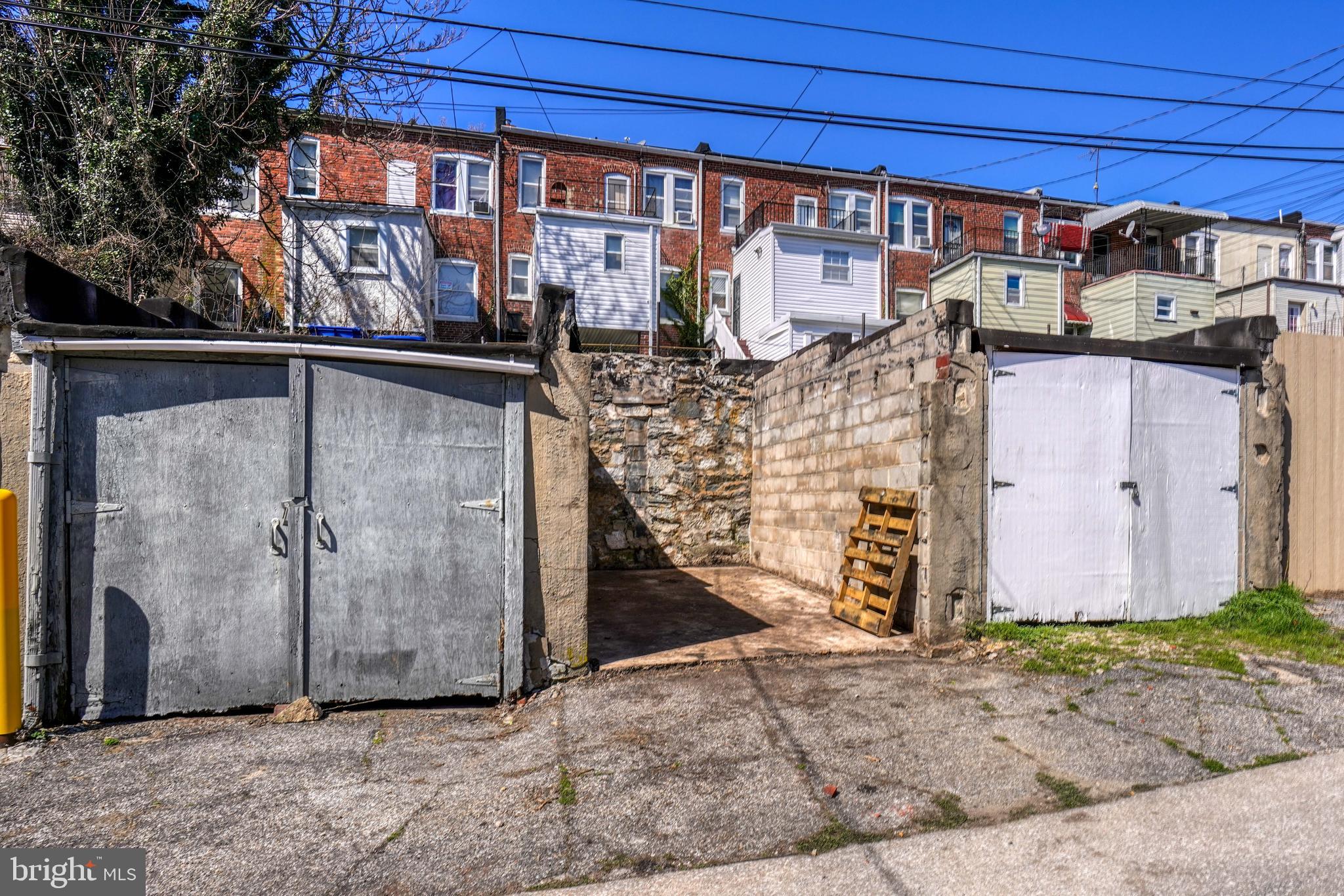 MONDAWMIN - Residential