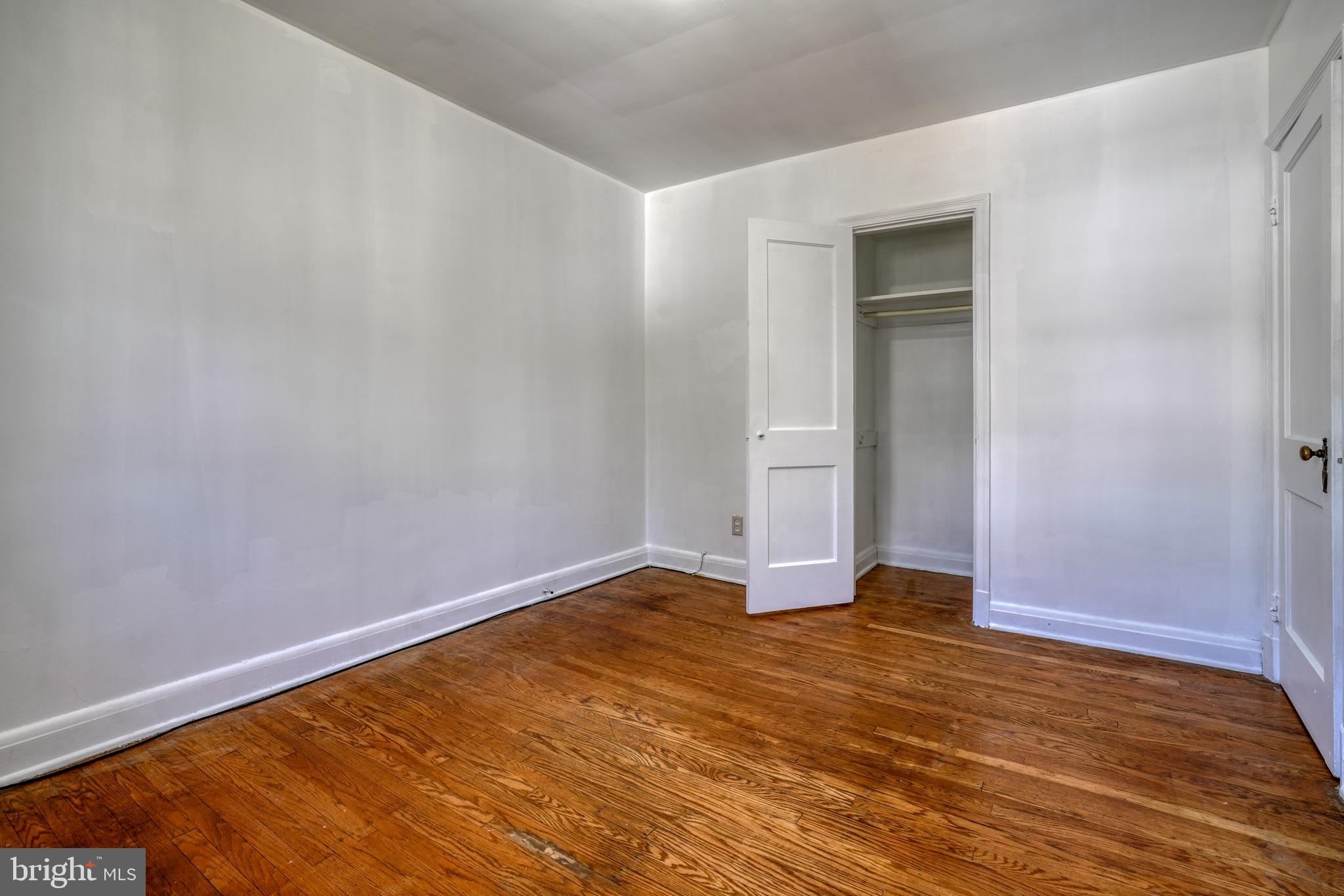 MONDAWMIN - Residential