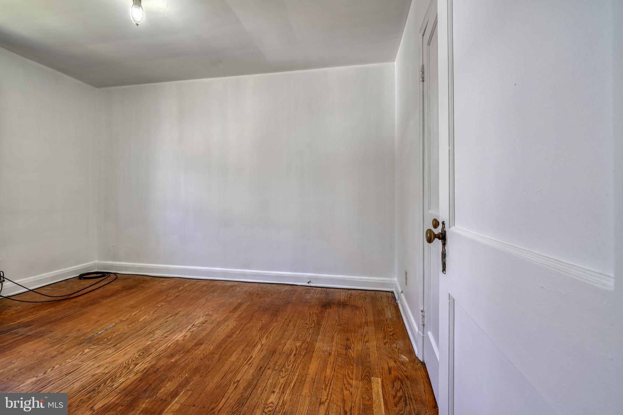 MONDAWMIN - Residential