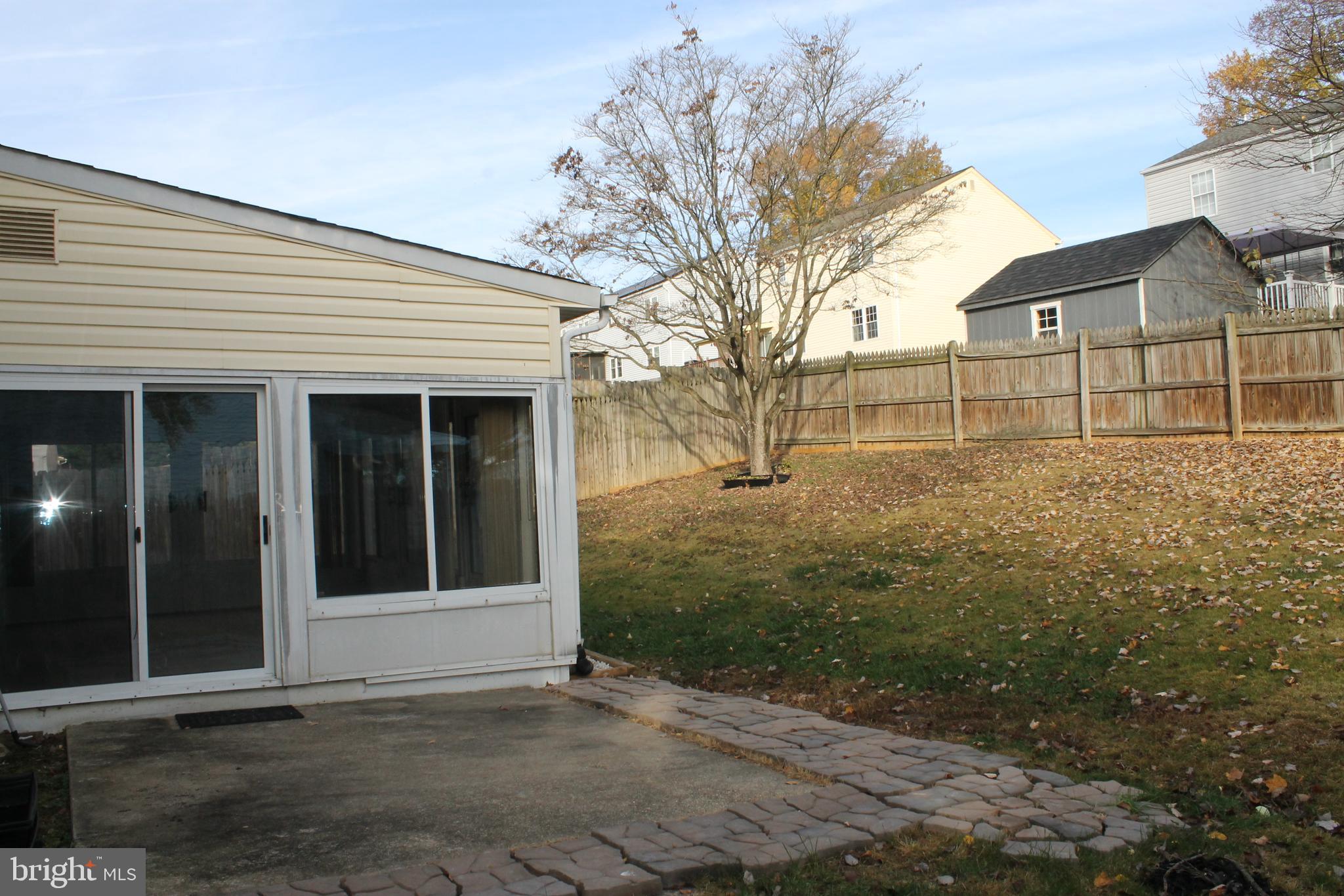 LINTHICUM OAKS - Residential