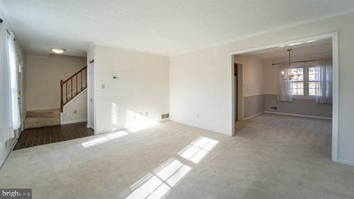 LINTHICUM OAKS - Residential