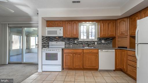 LINTHICUM OAKS - Residential