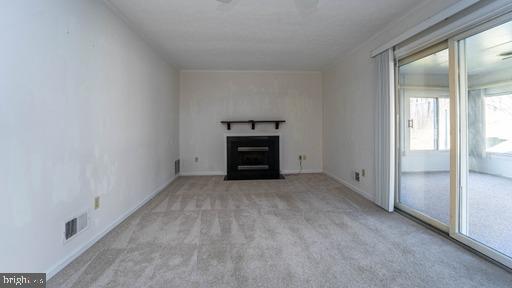 LINTHICUM OAKS - Residential