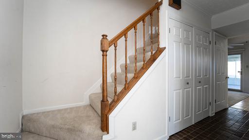 LINTHICUM OAKS - Residential