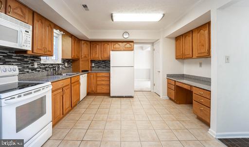 LINTHICUM OAKS - Residential