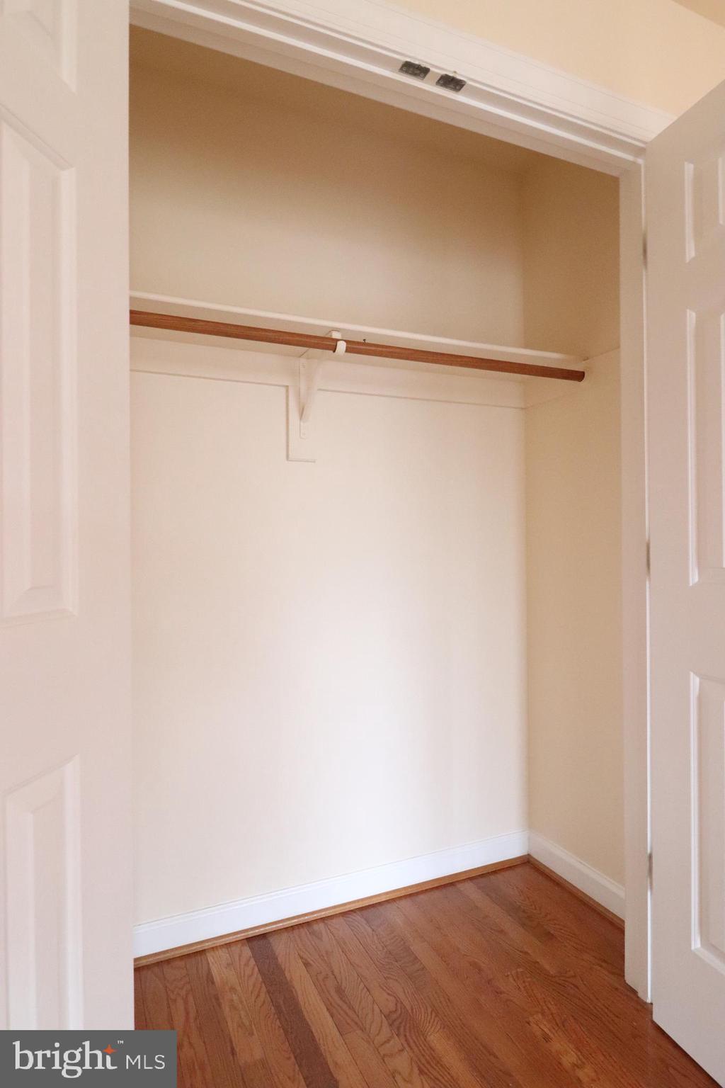 HIDDEN CREEK - Residential Lease