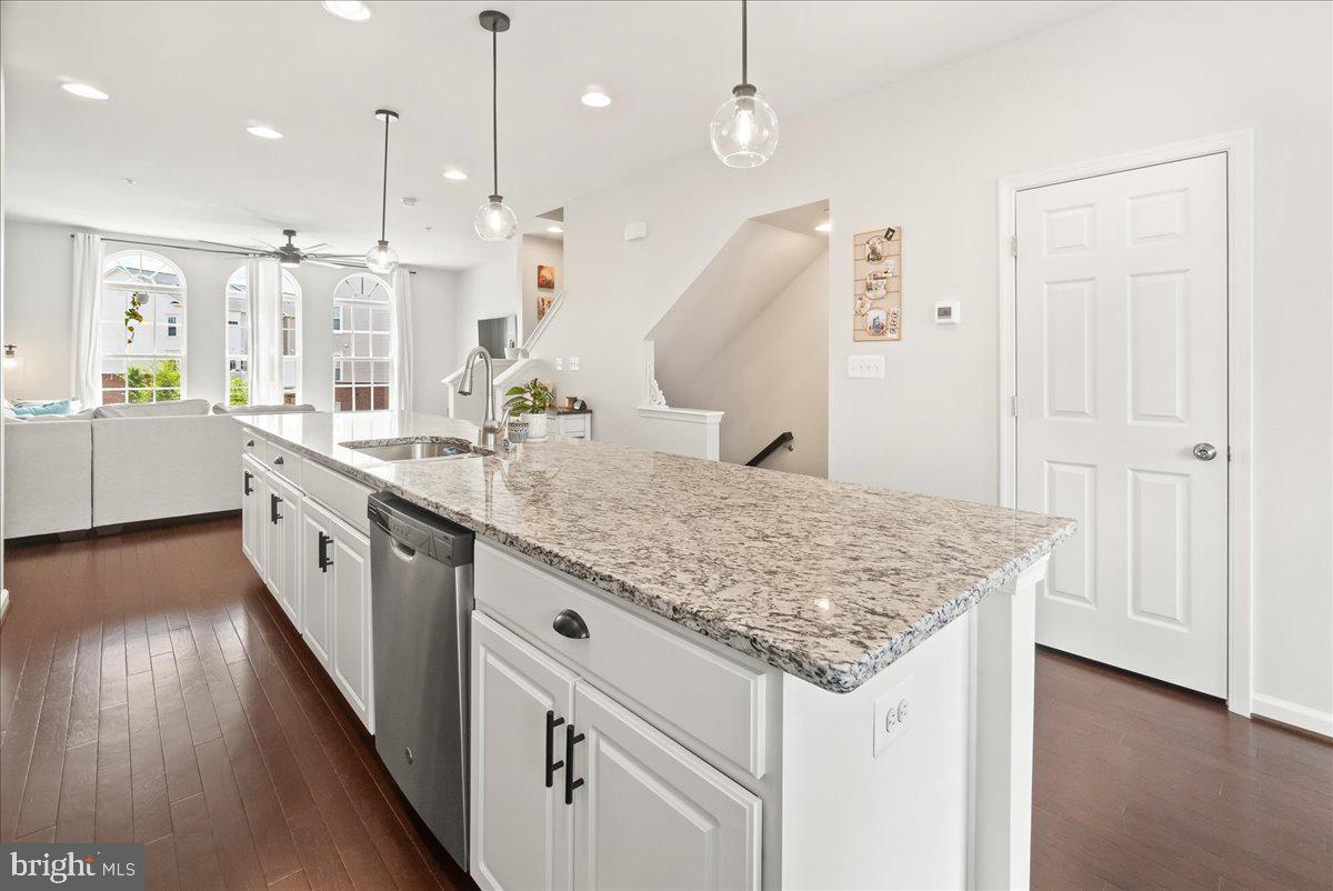 JEFFERSON PLACE - Residential