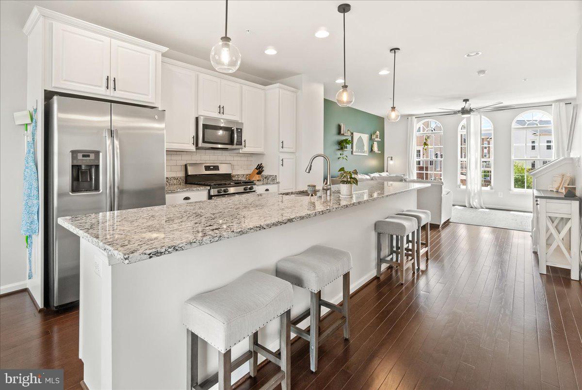 JEFFERSON PLACE - Residential