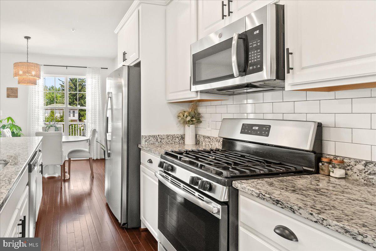 JEFFERSON PLACE - Residential