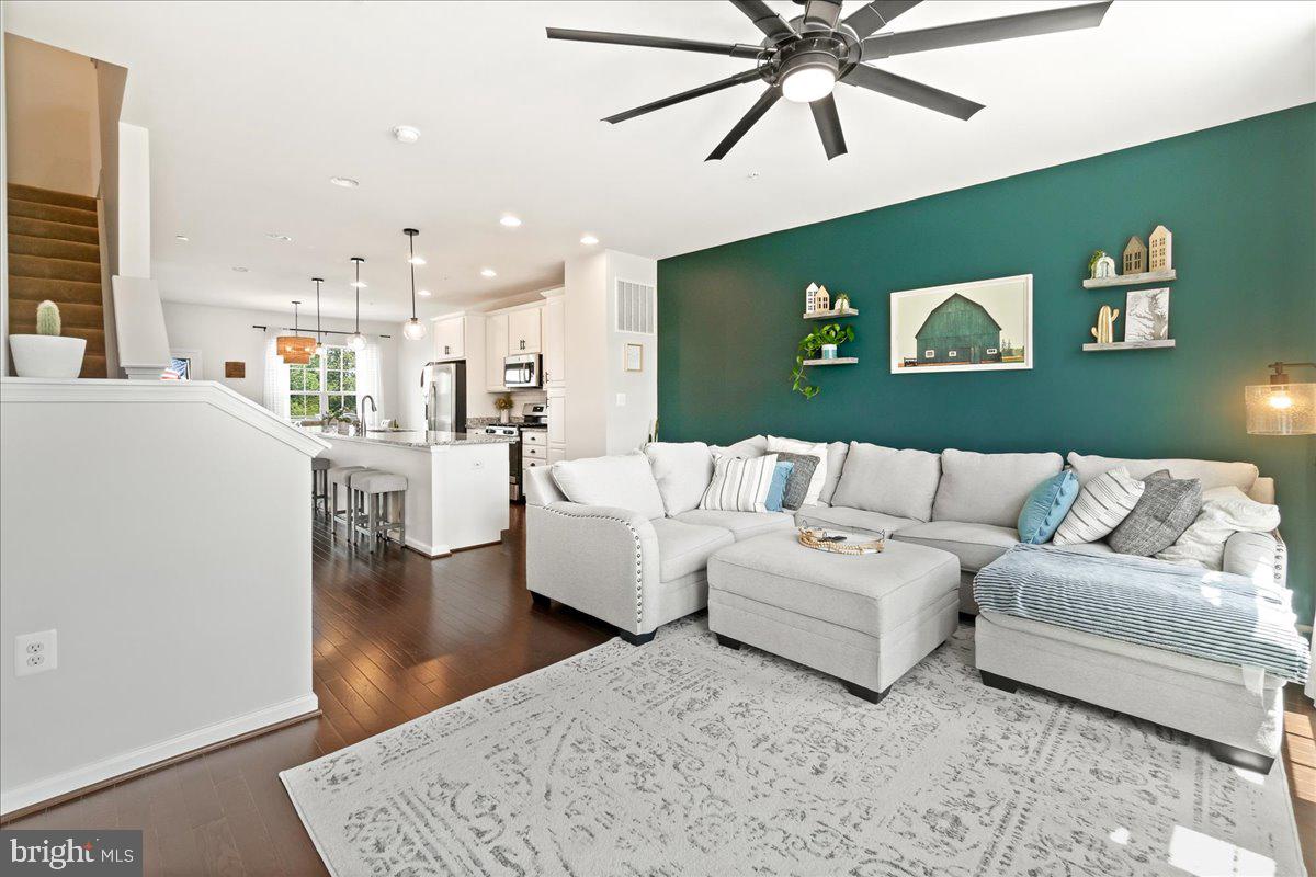 JEFFERSON PLACE - Residential