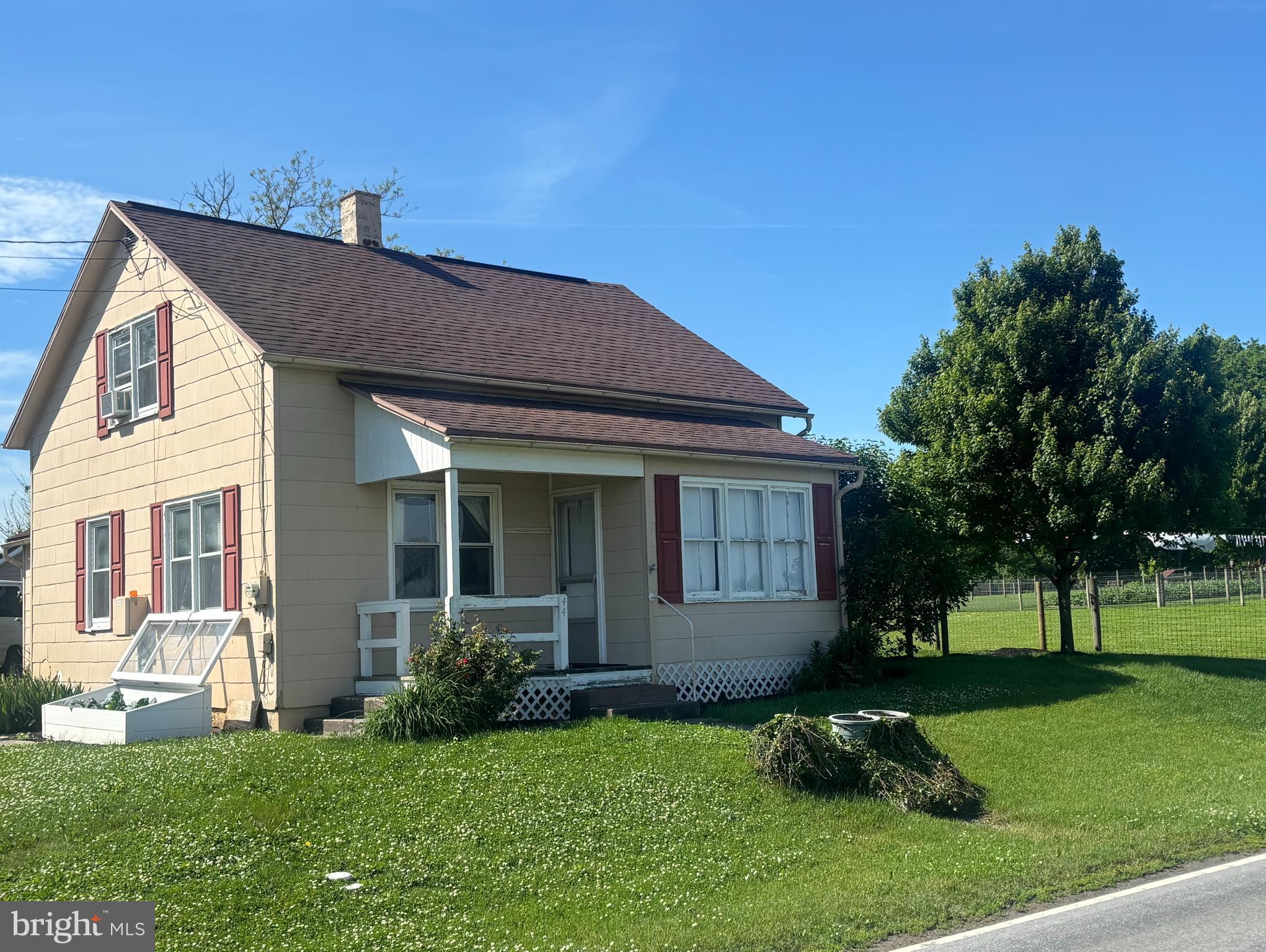 44 S SOUDERSBURG ROAD