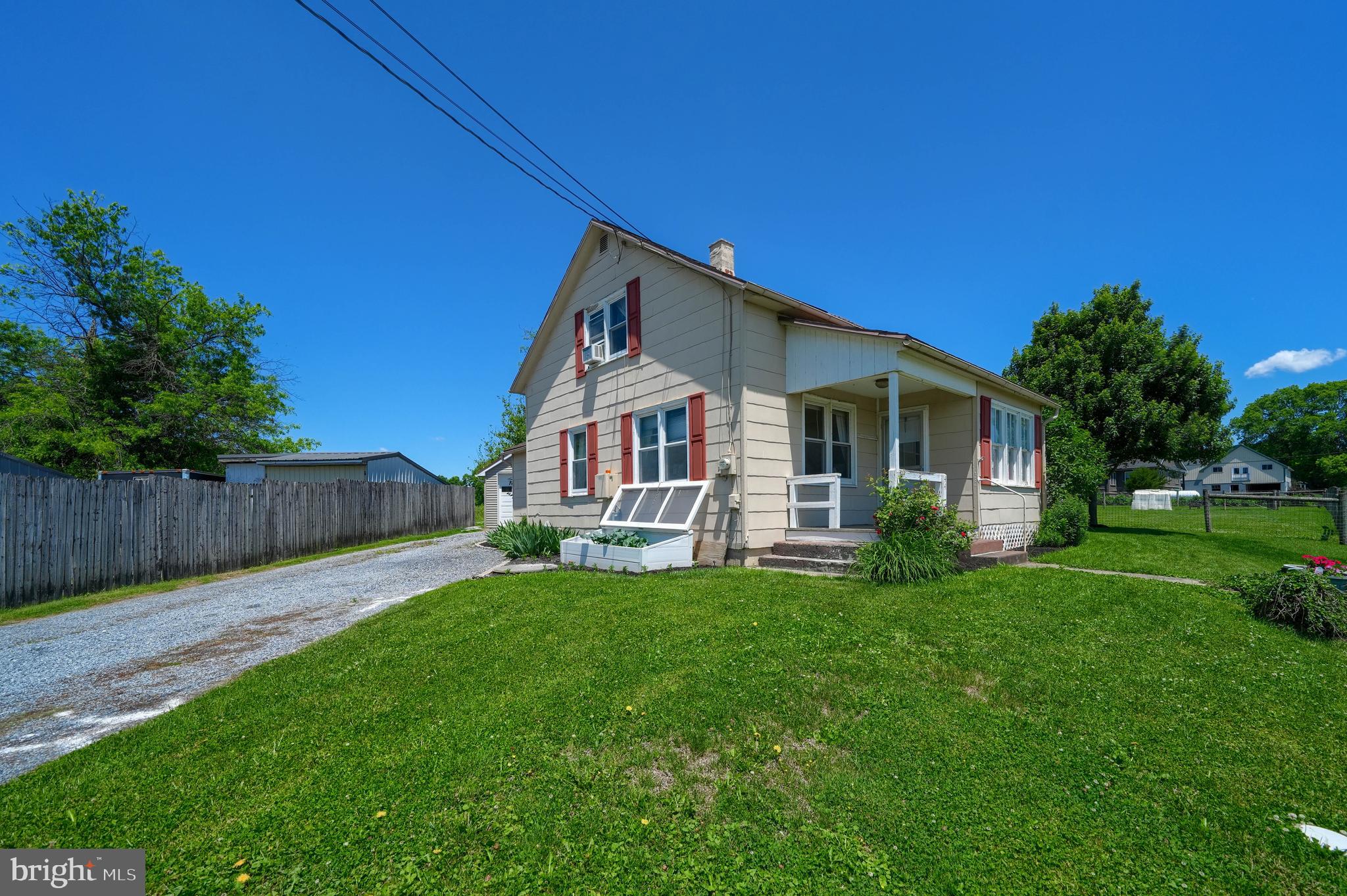 44 S SOUDERSBURG ROAD