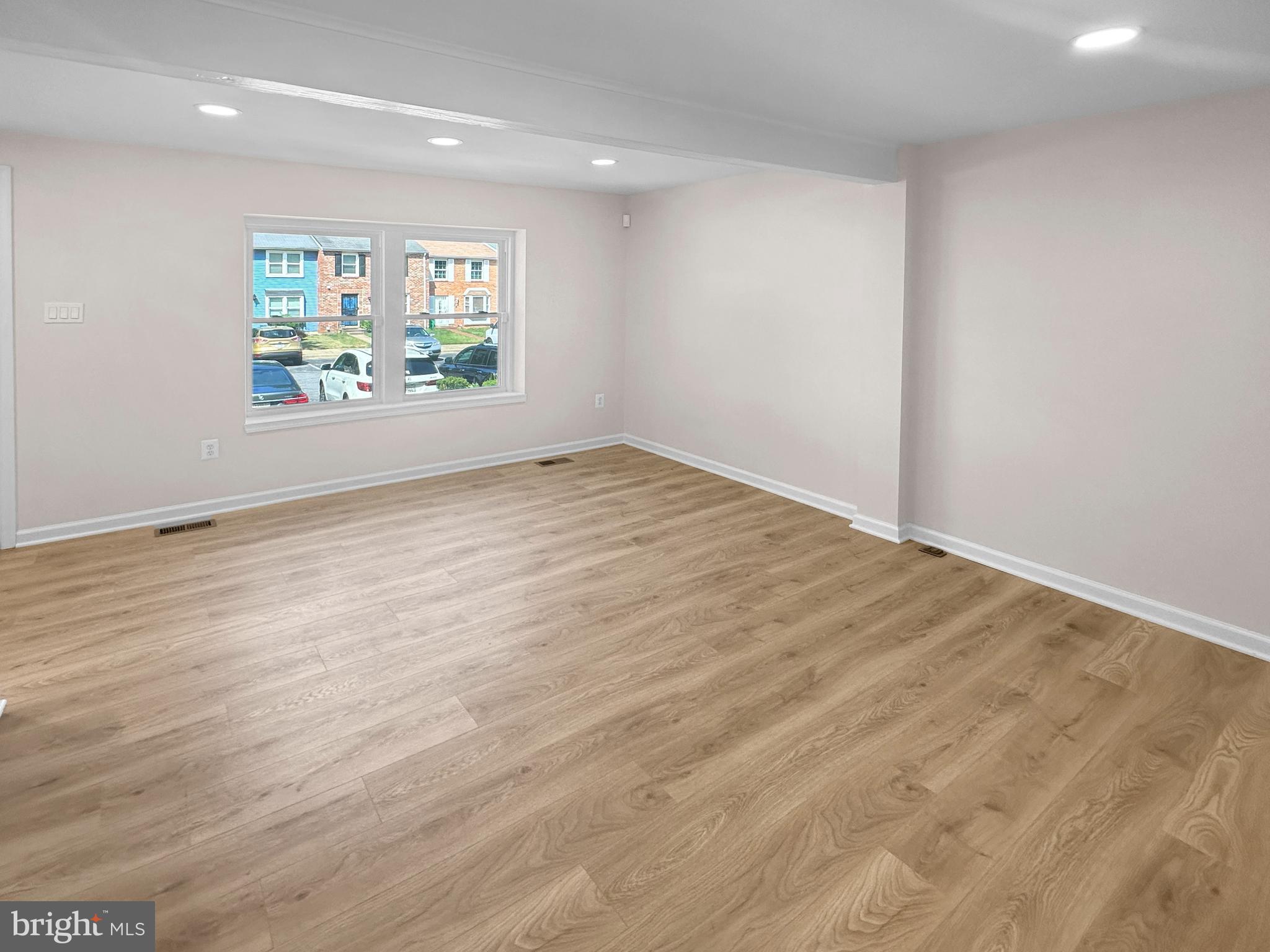 WESTHAMPTON TOWNHOUSES P - Residential Lease