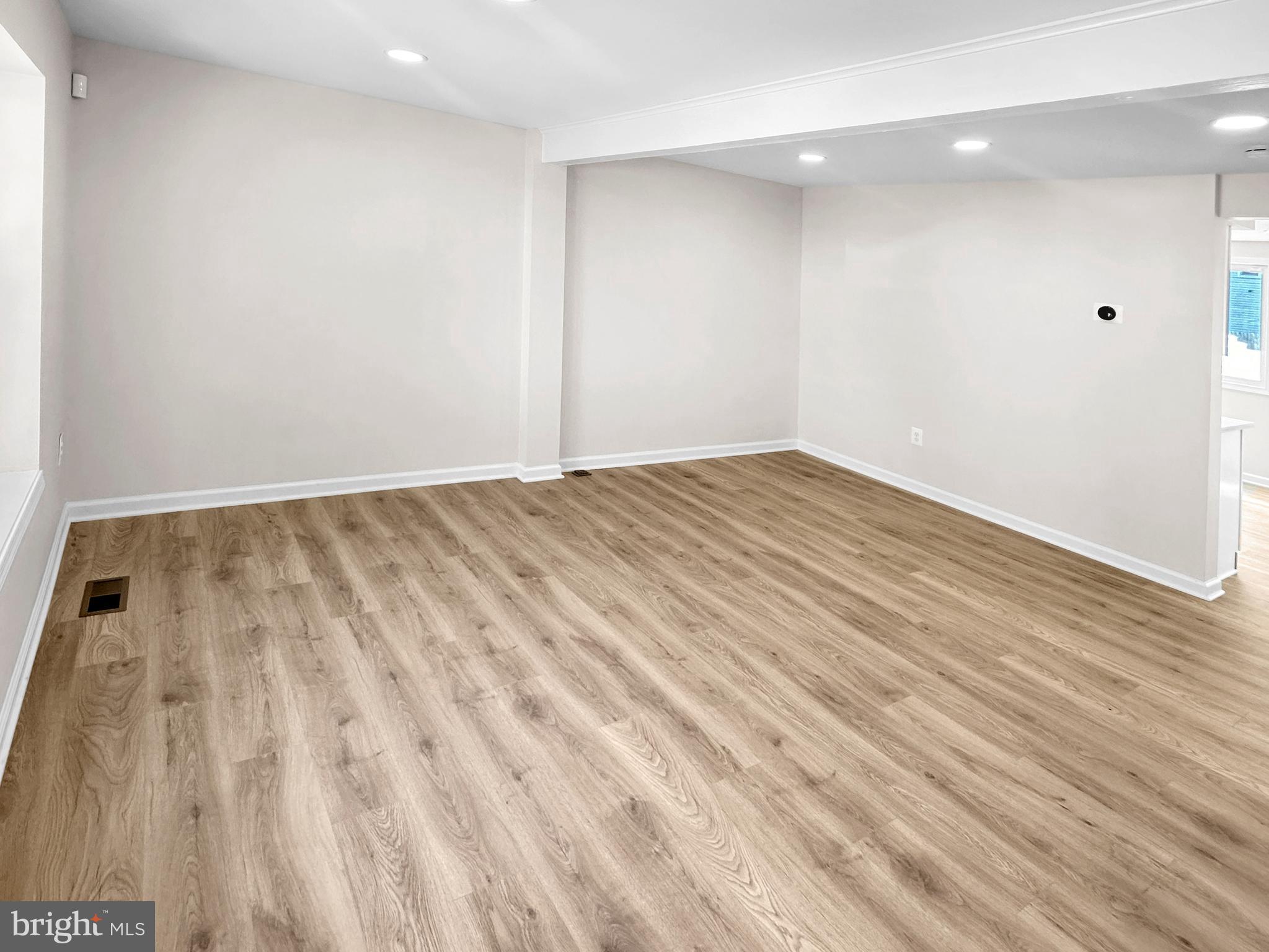 WESTHAMPTON TOWNHOUSES P - Residential Lease