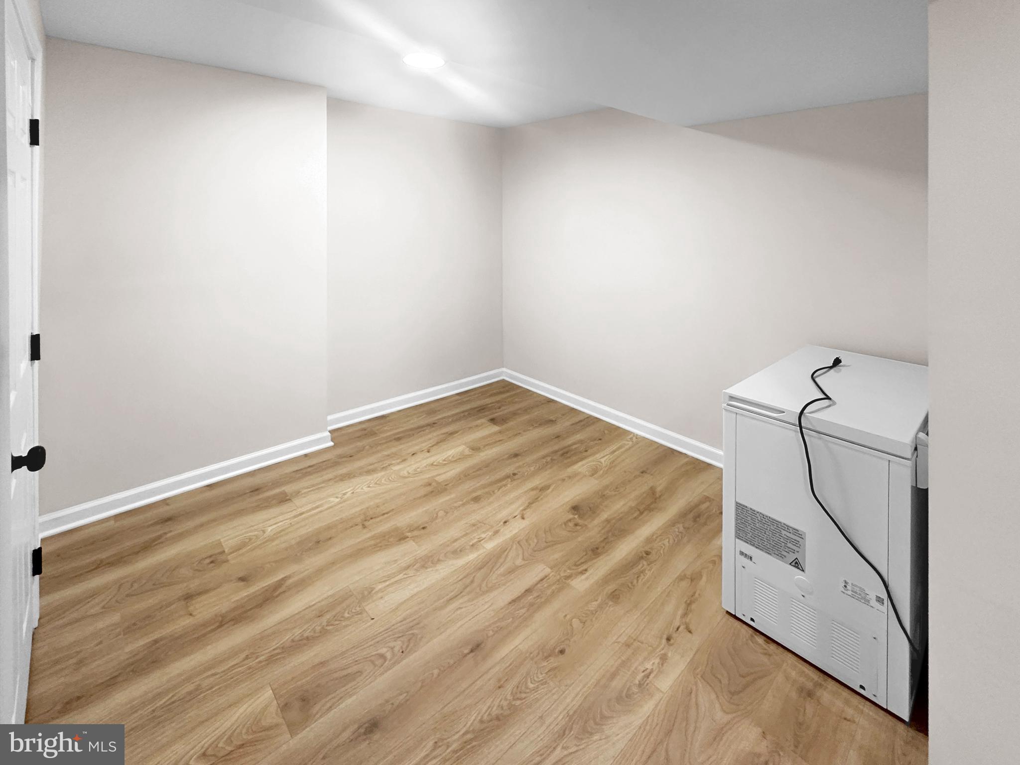 WESTHAMPTON TOWNHOUSES P - Residential Lease