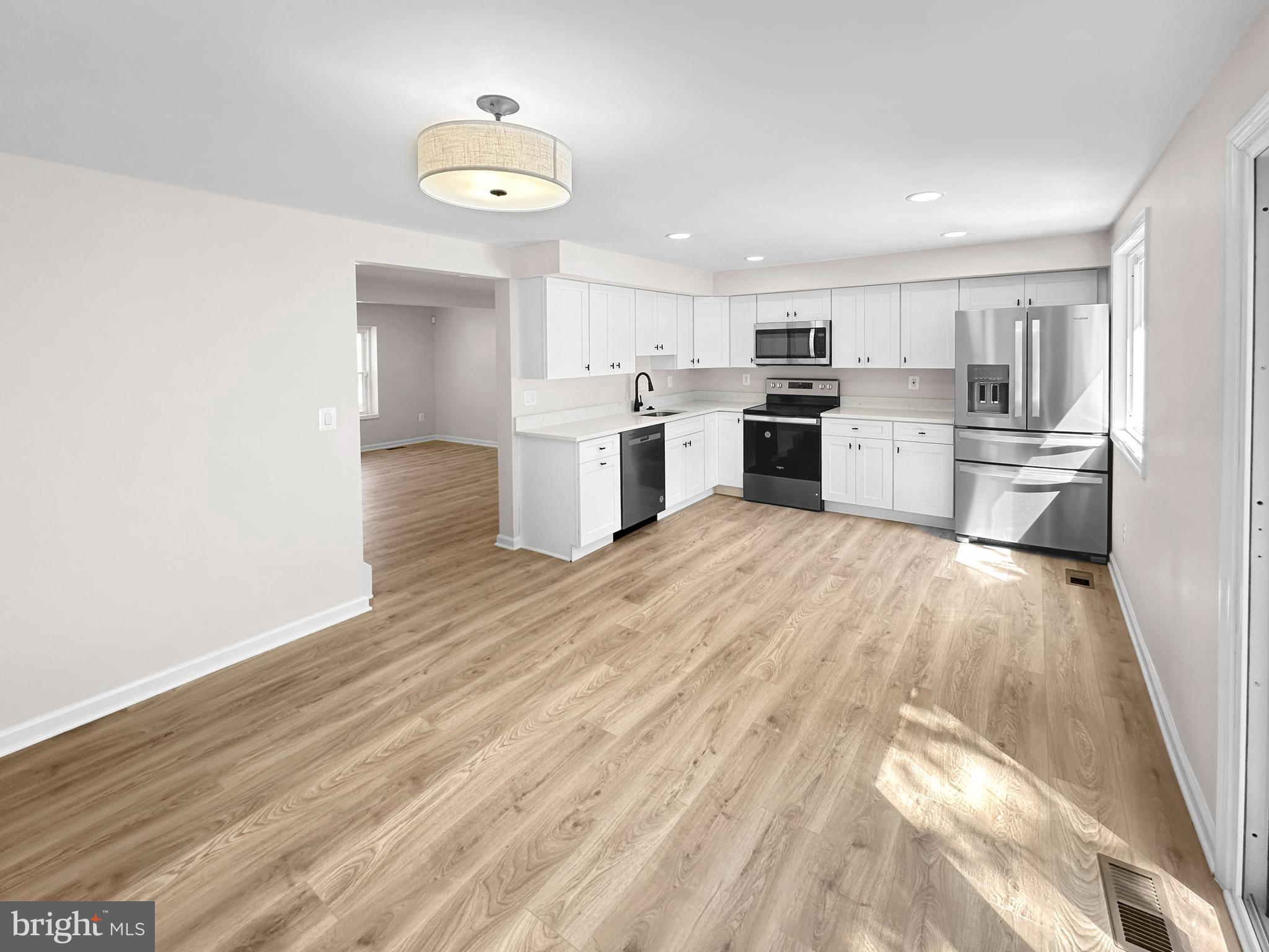 WESTHAMPTON TOWNHOUSES P - Residential Lease