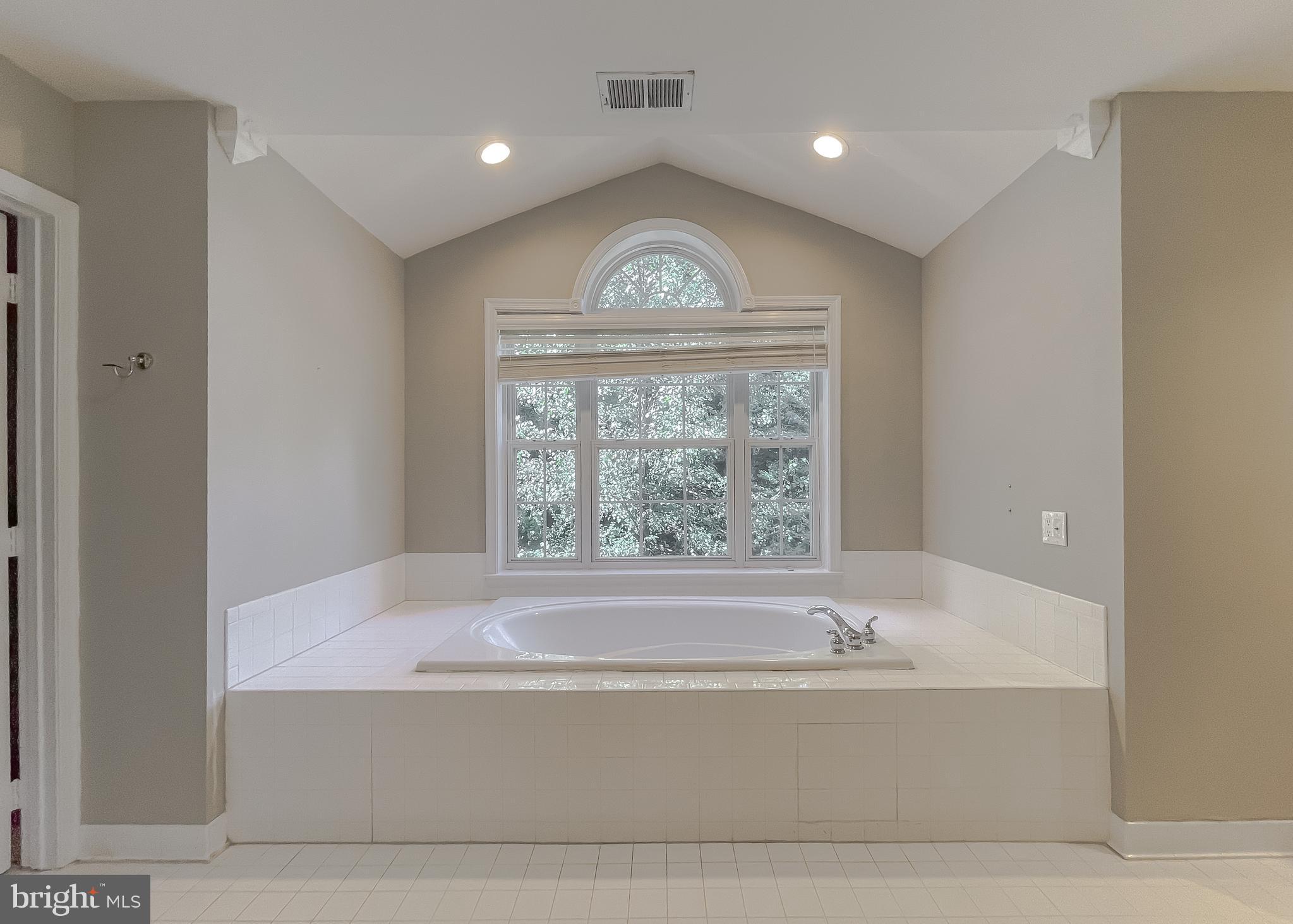 APPLE GROVE ESTATES - Residential