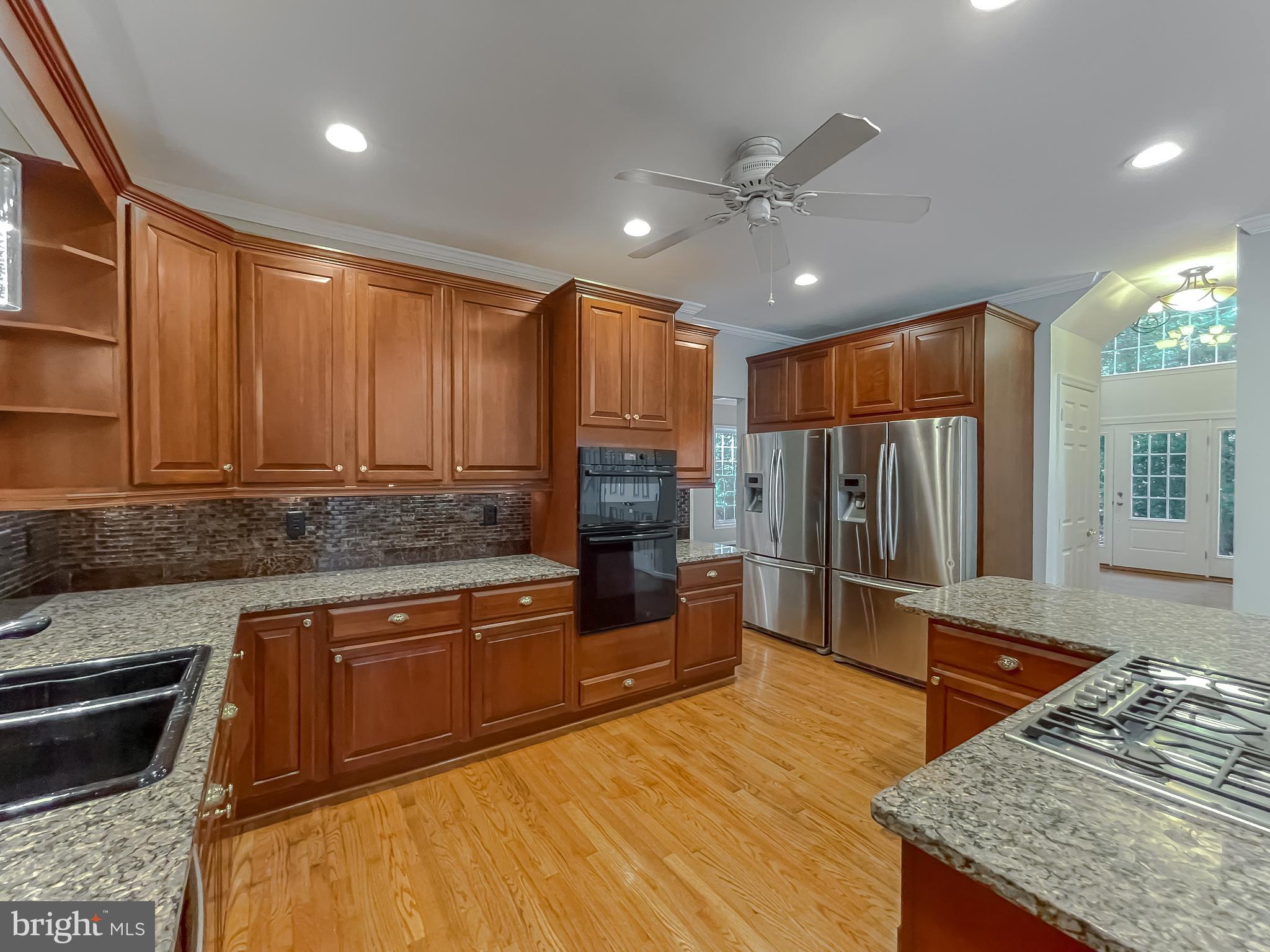 APPLE GROVE ESTATES - Residential