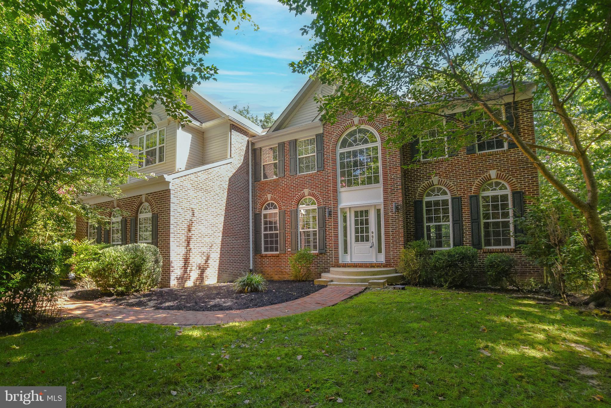 APPLE GROVE ESTATES - Residential