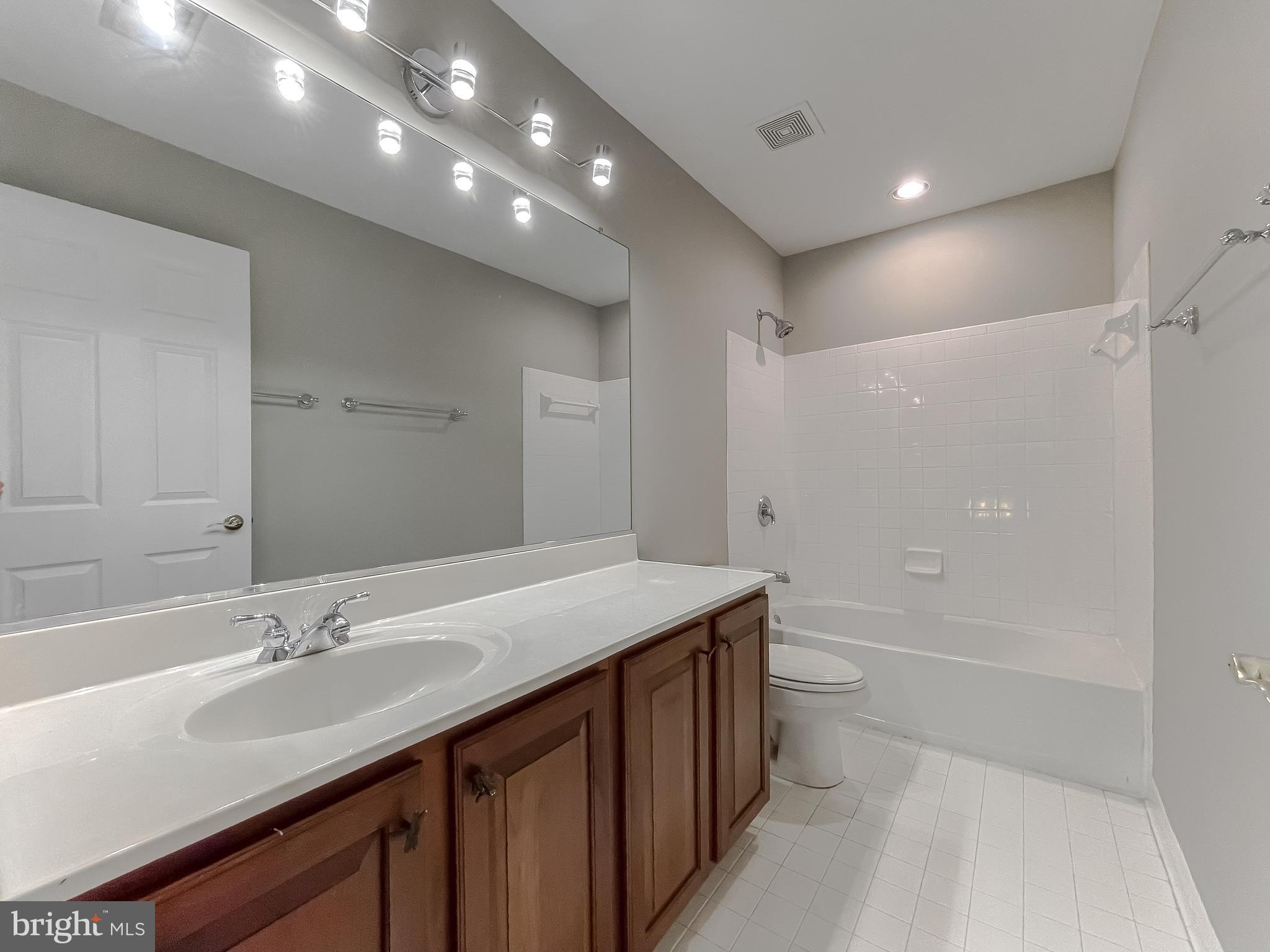 APPLE GROVE ESTATES - Residential