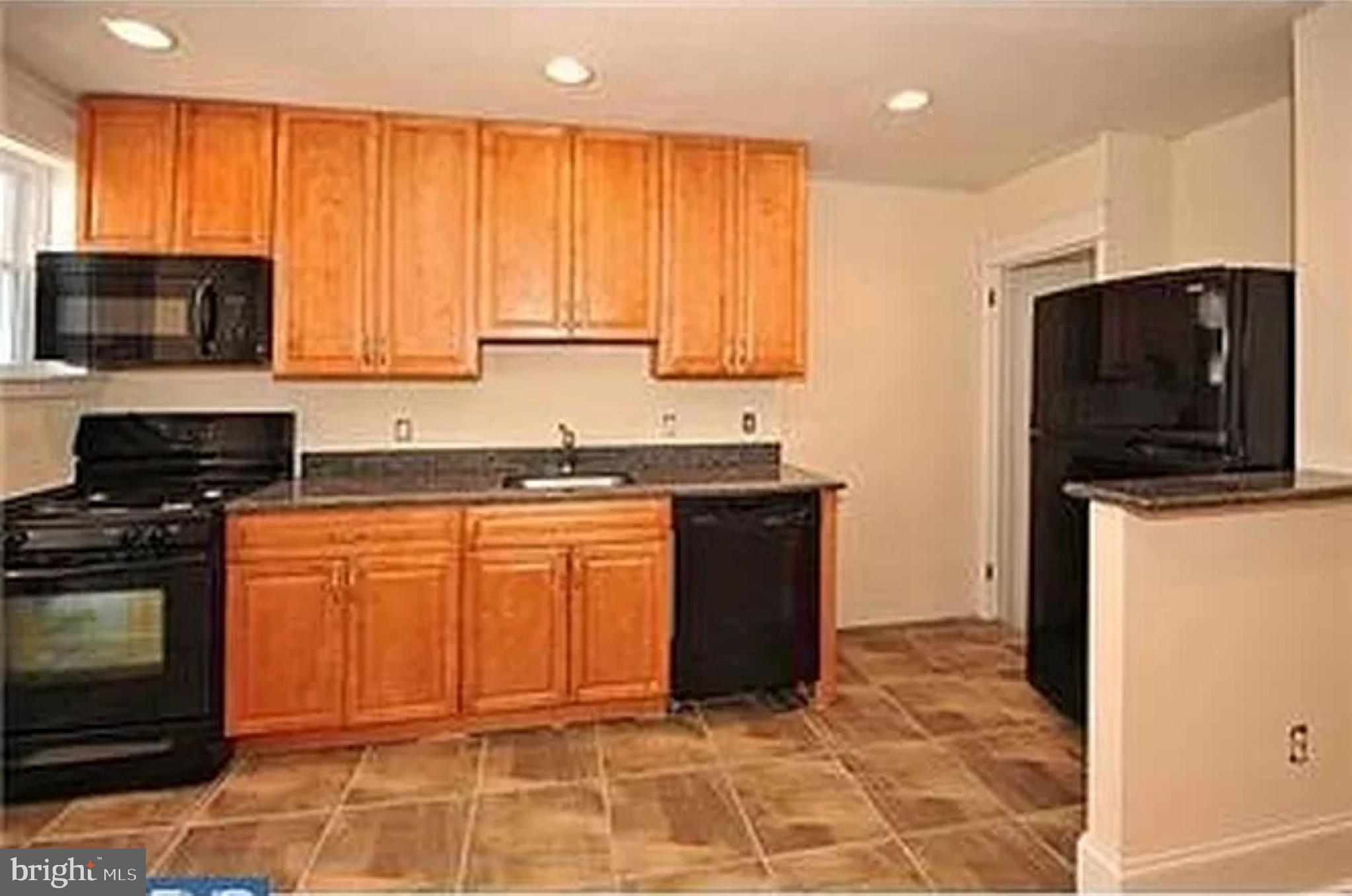 EAST FALLS - Residential