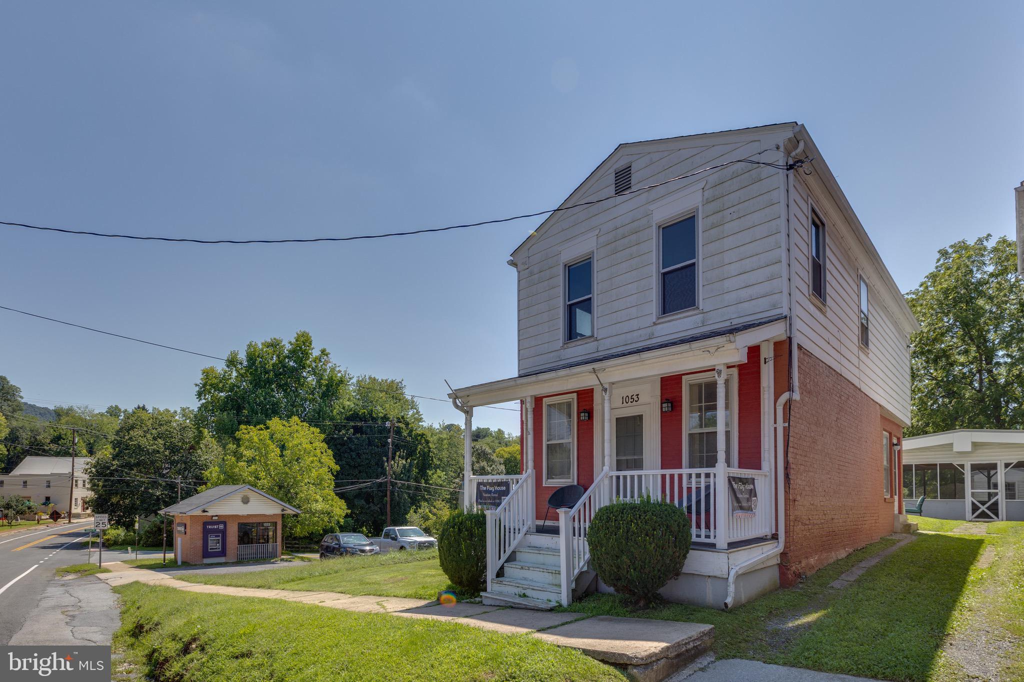 1053 W WASHINGTON STREET