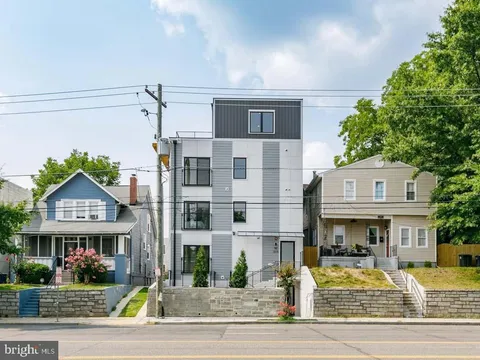 MLS: DCDC2239424