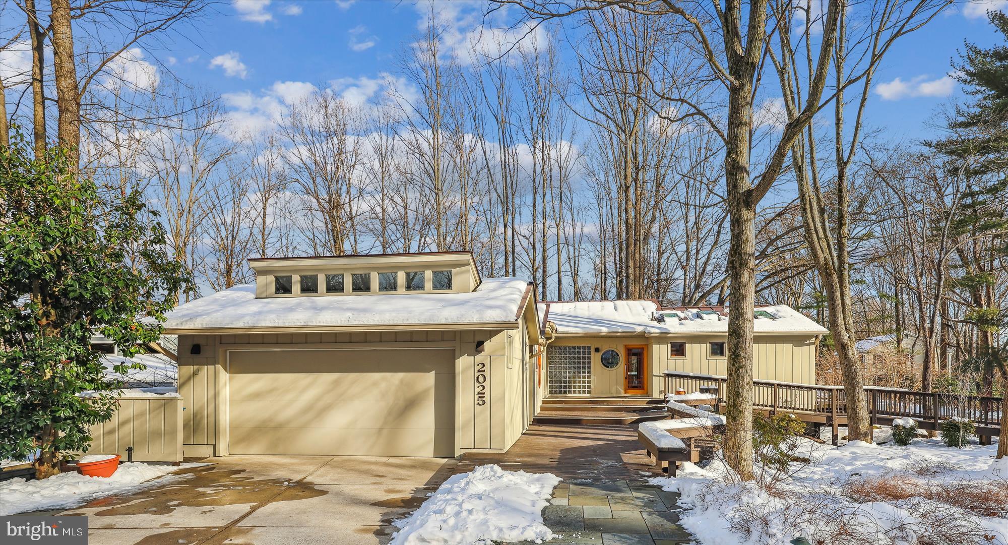 RESTON - Residential