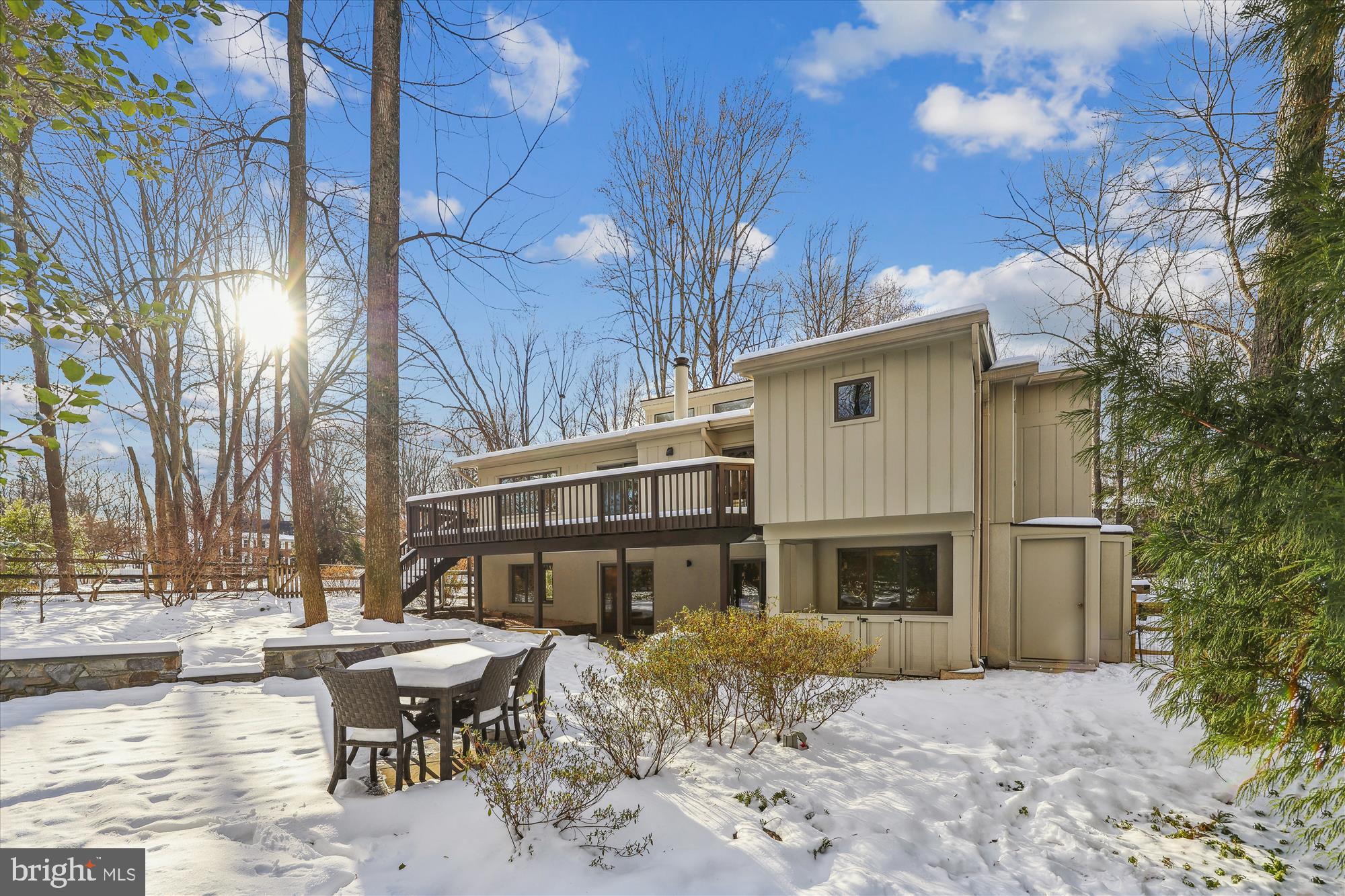 RESTON - Residential