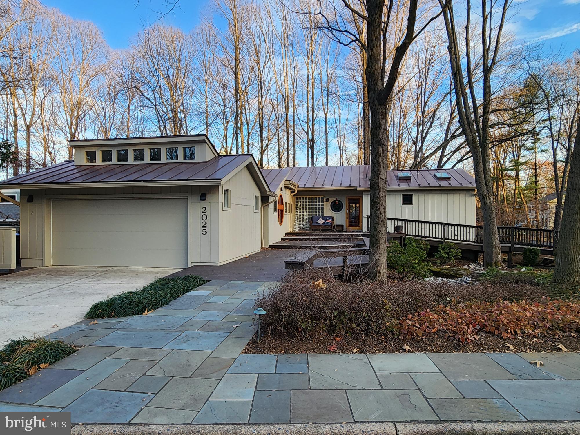 RESTON - Residential