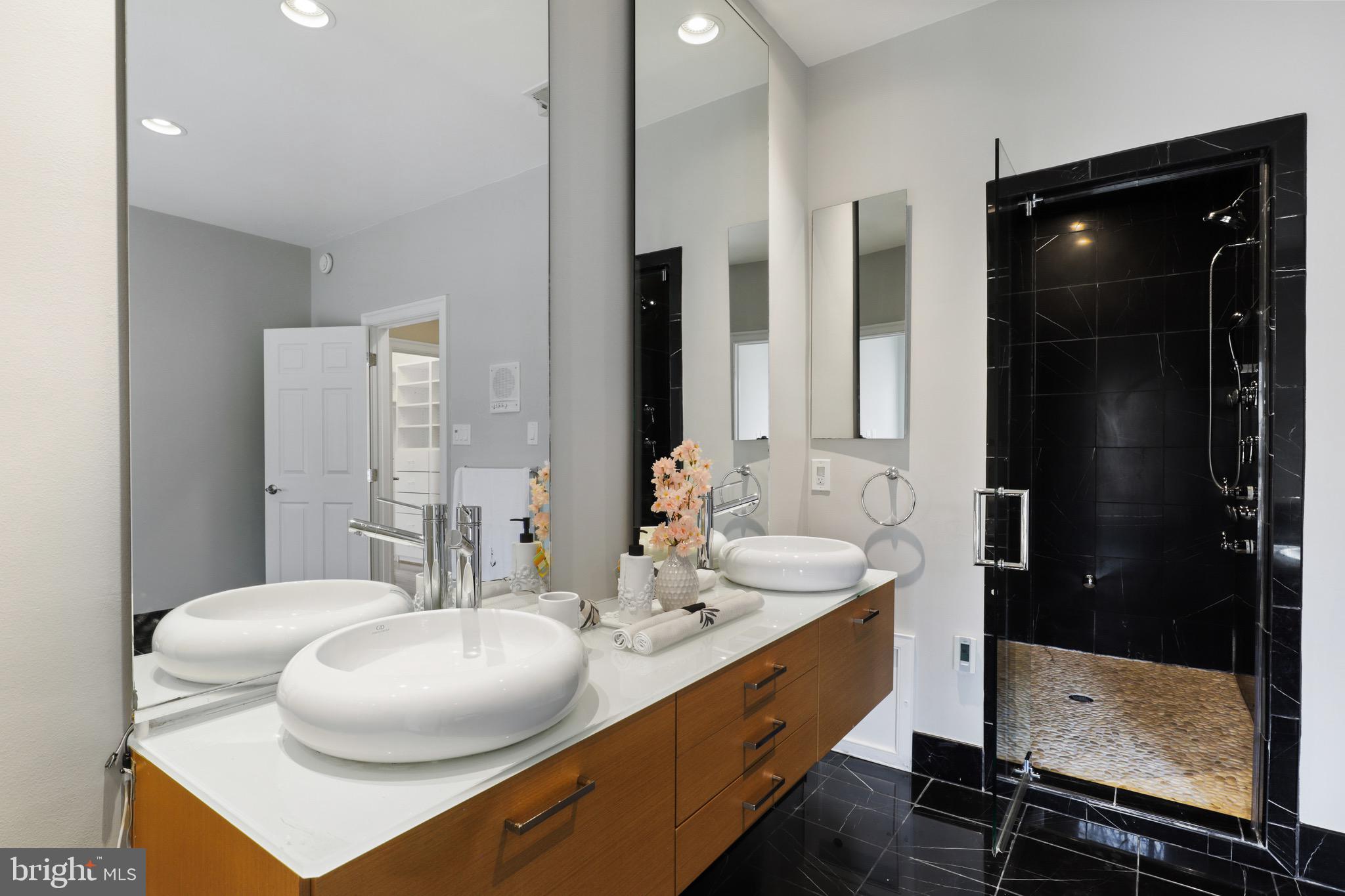 AVENEL - Residential