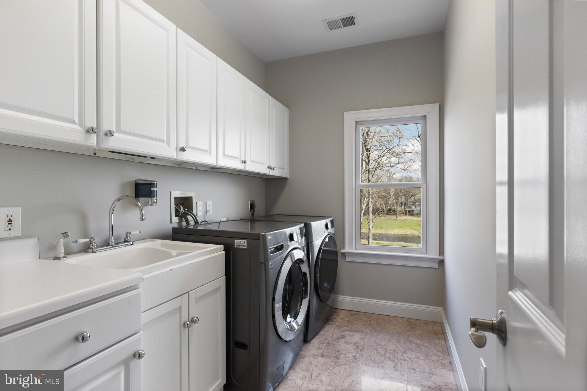 AVENEL - Residential