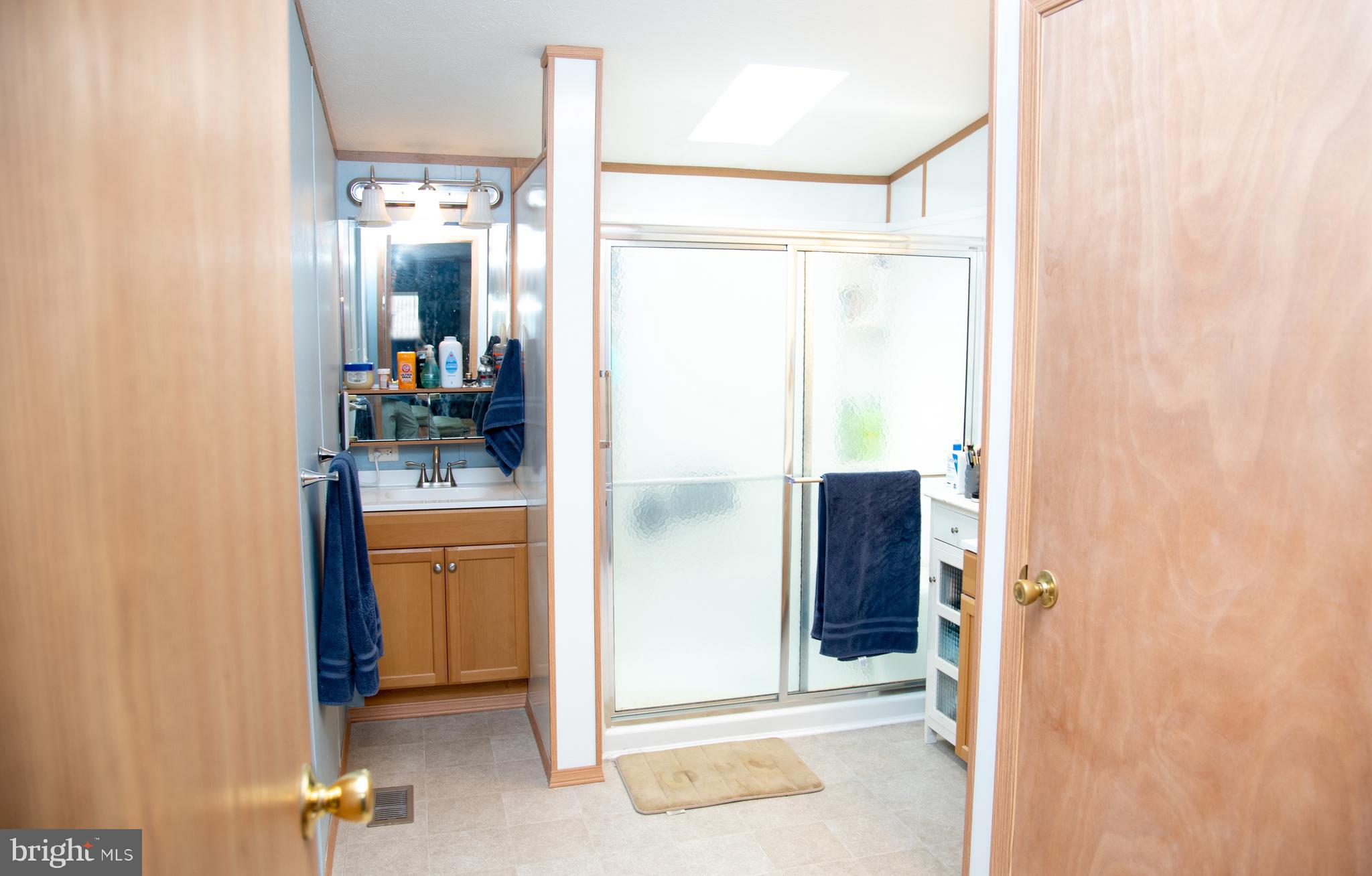 EAGLE VIEW MOBILE HOME PK - Residential