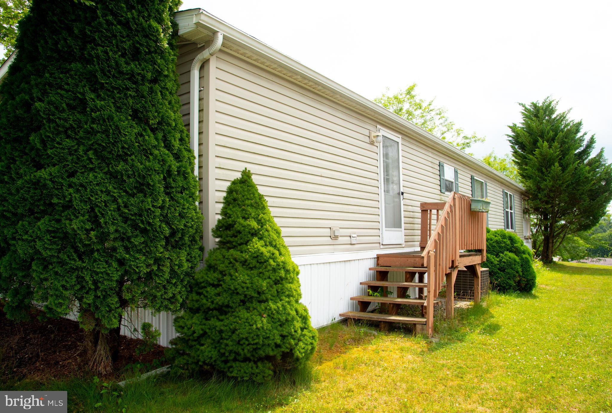 EAGLE VIEW MOBILE HOME PK - Residential