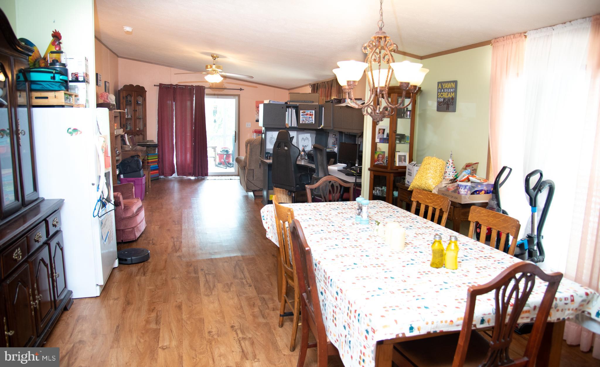 EAGLE VIEW MOBILE HOME PK - Residential